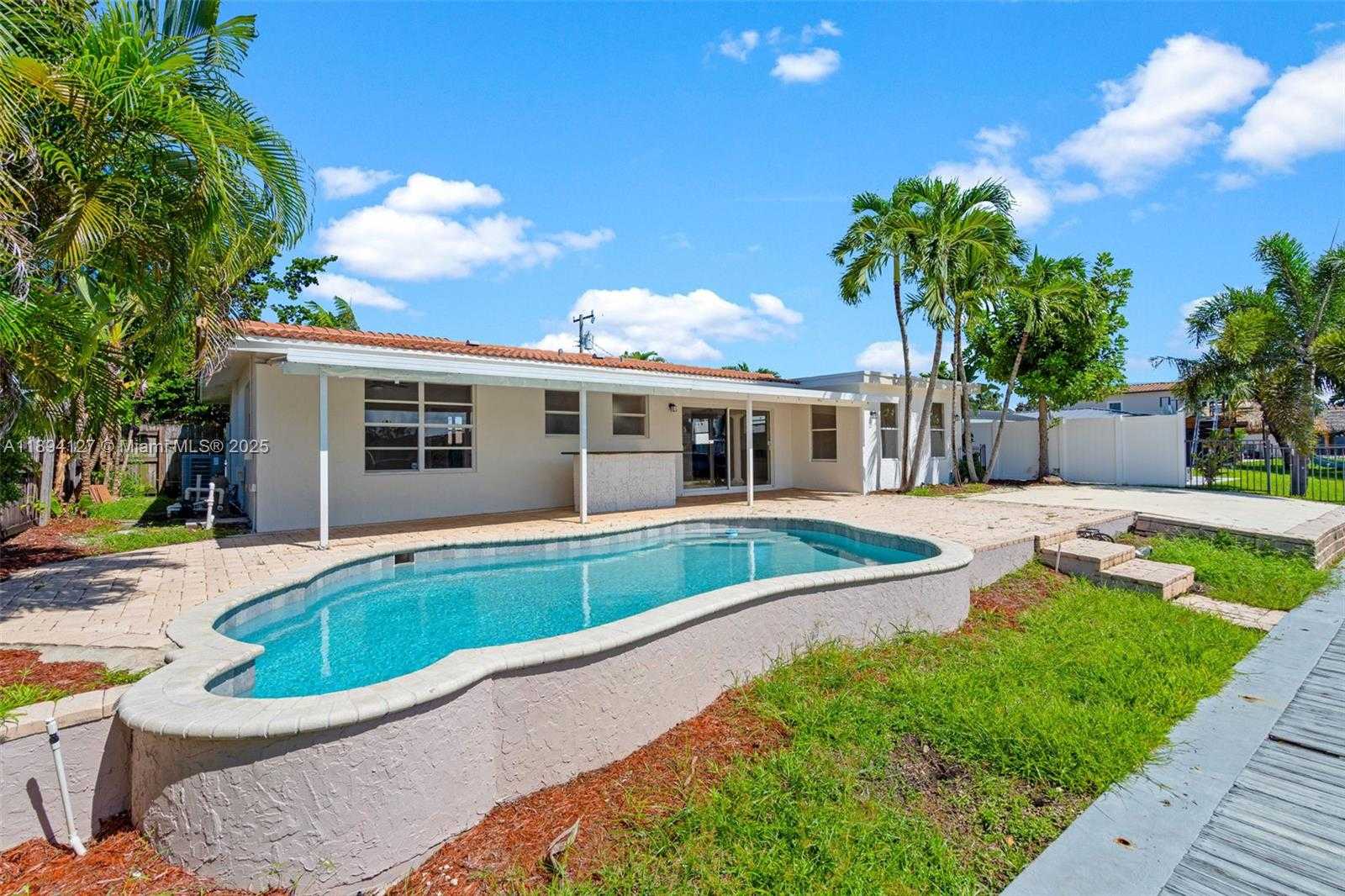 Small Image of 230 SOUTH EAST 9TH ST, Pompano Beach Number 35