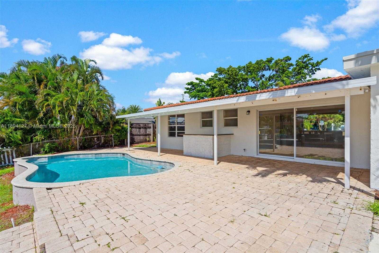 Small Image of 230 SOUTH EAST 9TH ST, Pompano Beach Number 7