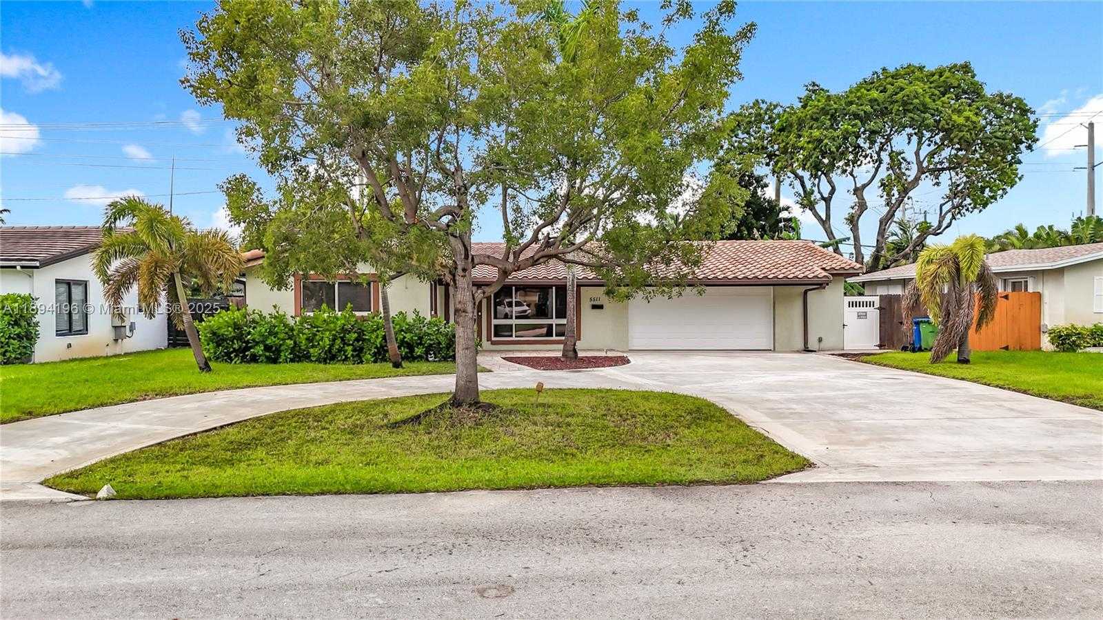 Small Image of 5511 NORTH EAST 18TH TER, Fort Lauderdale Number 3