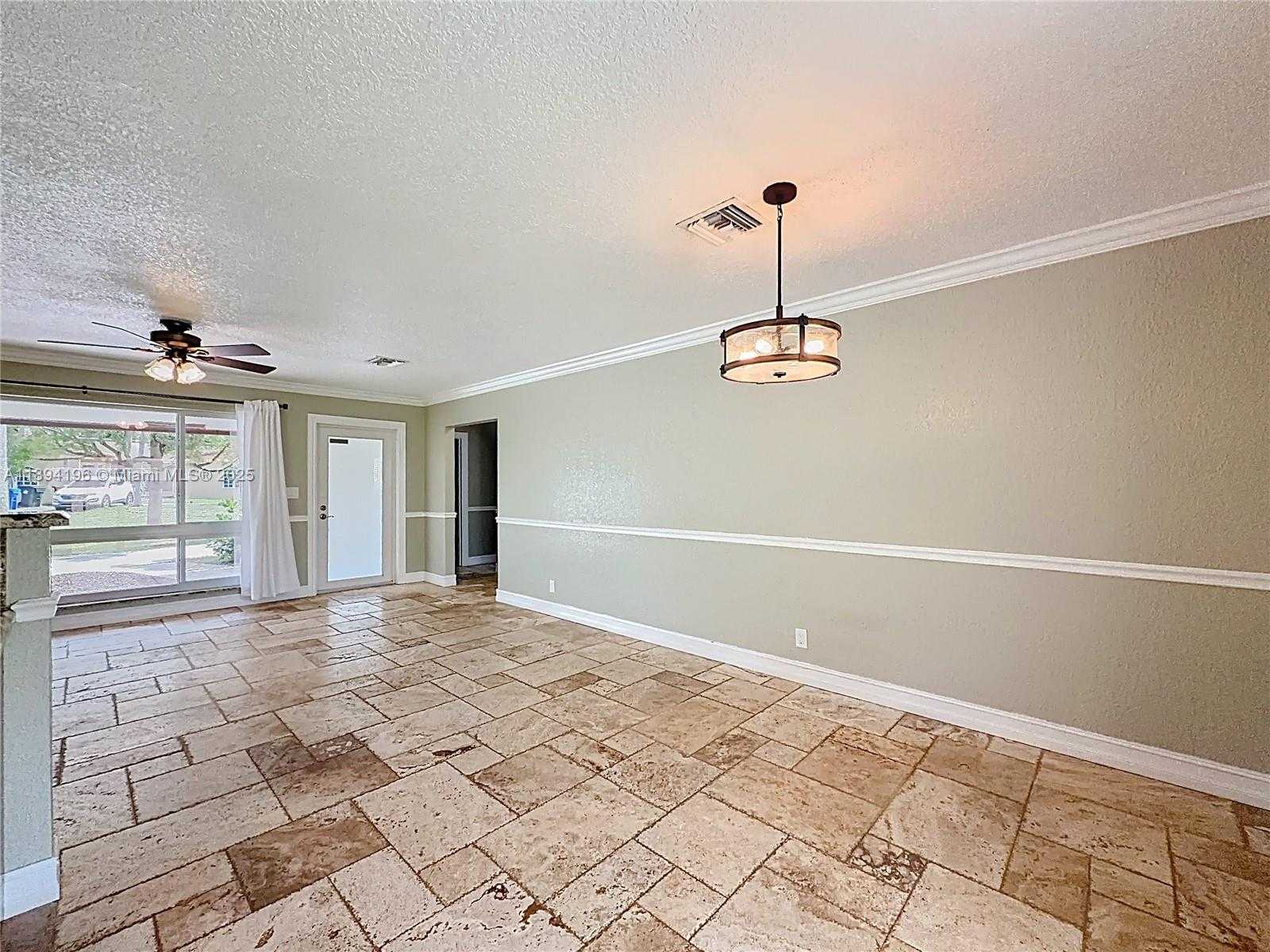 Small Image of 5511 NORTH EAST 18TH TER, Fort Lauderdale Number 33
