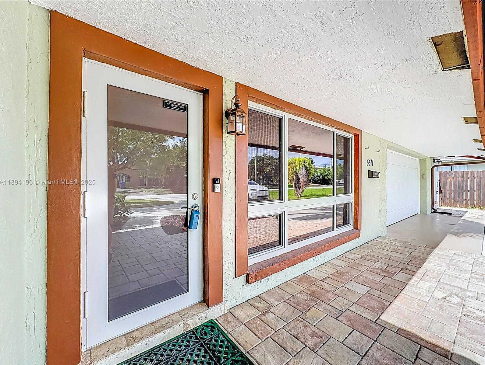 Small Image of 5511 NORTH EAST 18TH TER, Fort Lauderdale Number 4