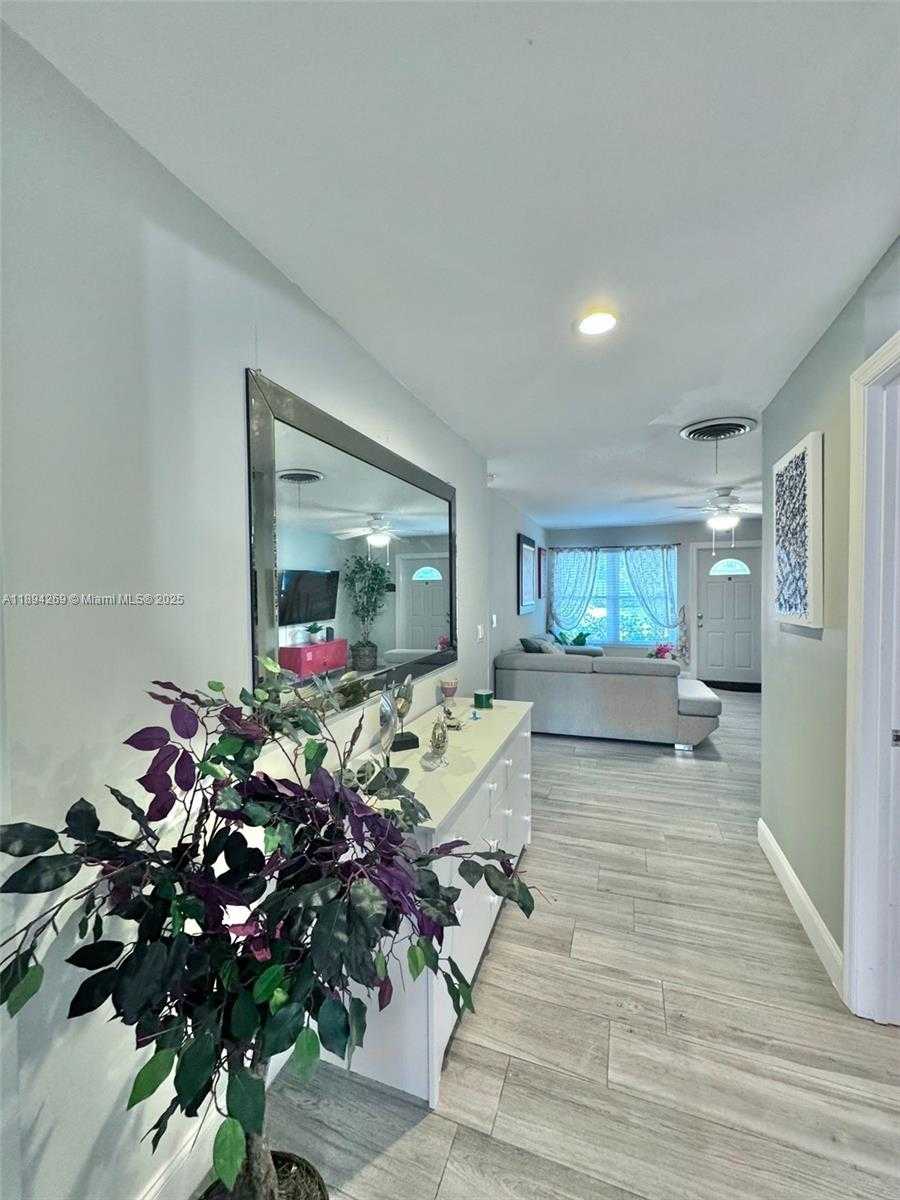Small Image of 129 SOUTH WEST HIDEAWAY PL, Stuart Number 11