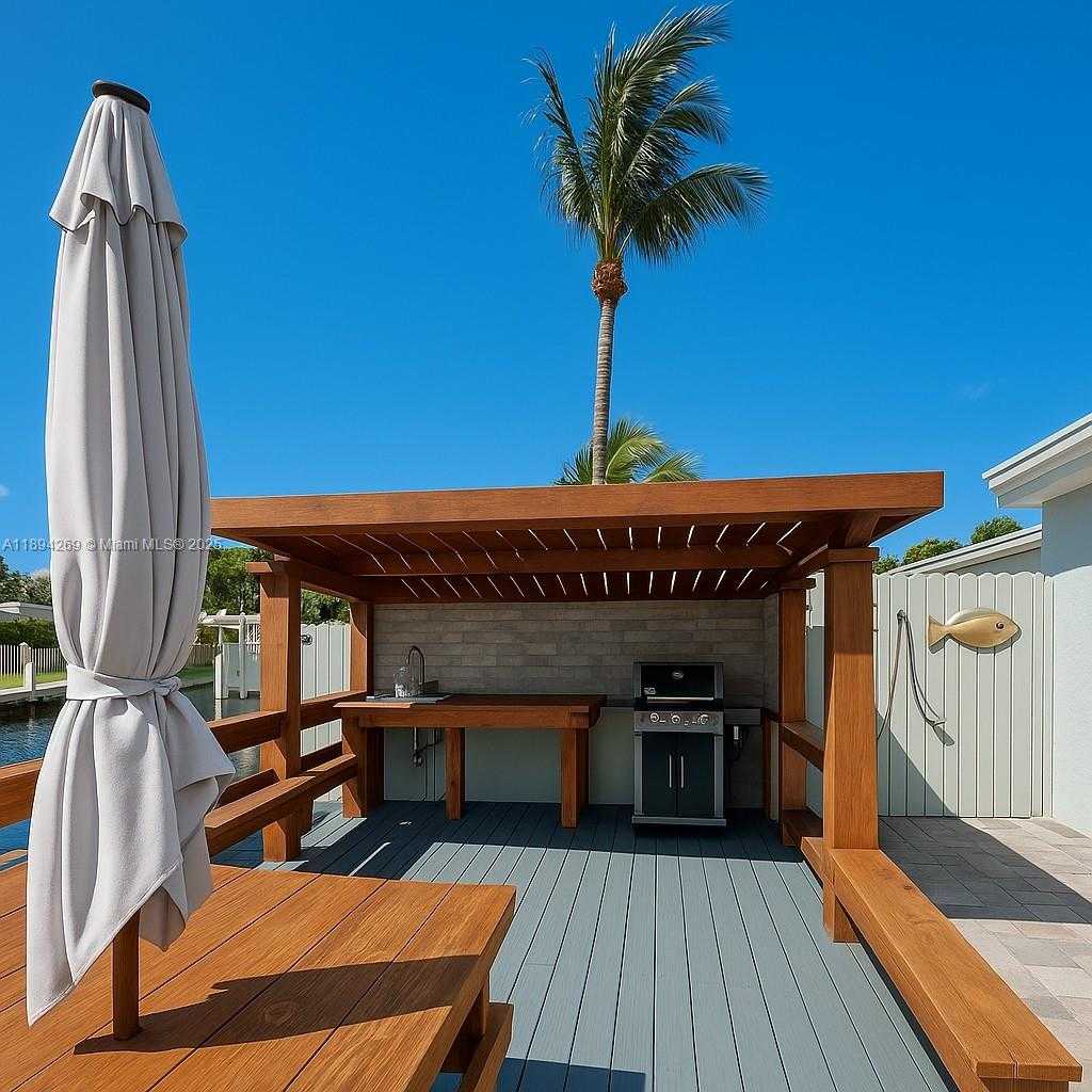 Small Image of 129 SOUTH WEST HIDEAWAY PL, Stuart Number 3