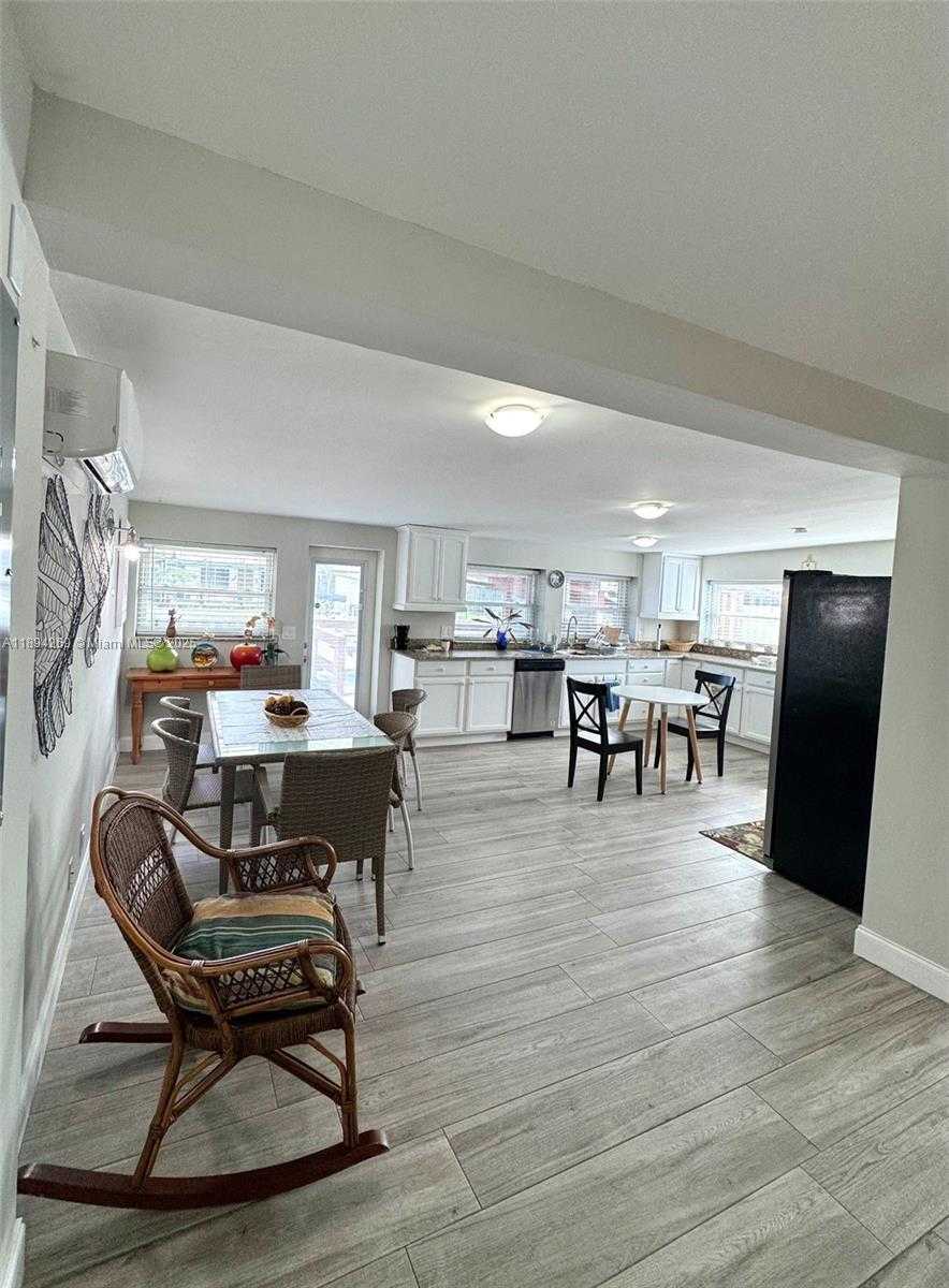 Small Image of 129 SOUTH WEST HIDEAWAY PL, Stuart Number 6