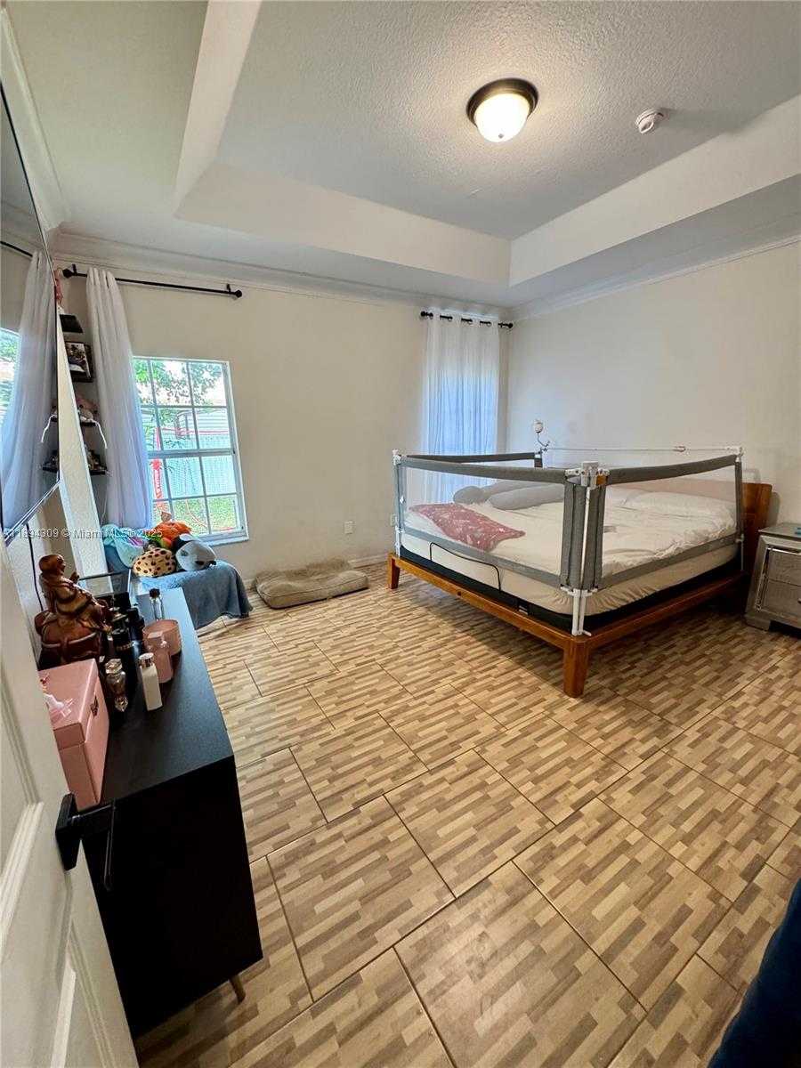 Small Image of 19043 SOUTH WEST 319TH ST, Homestead Number 14