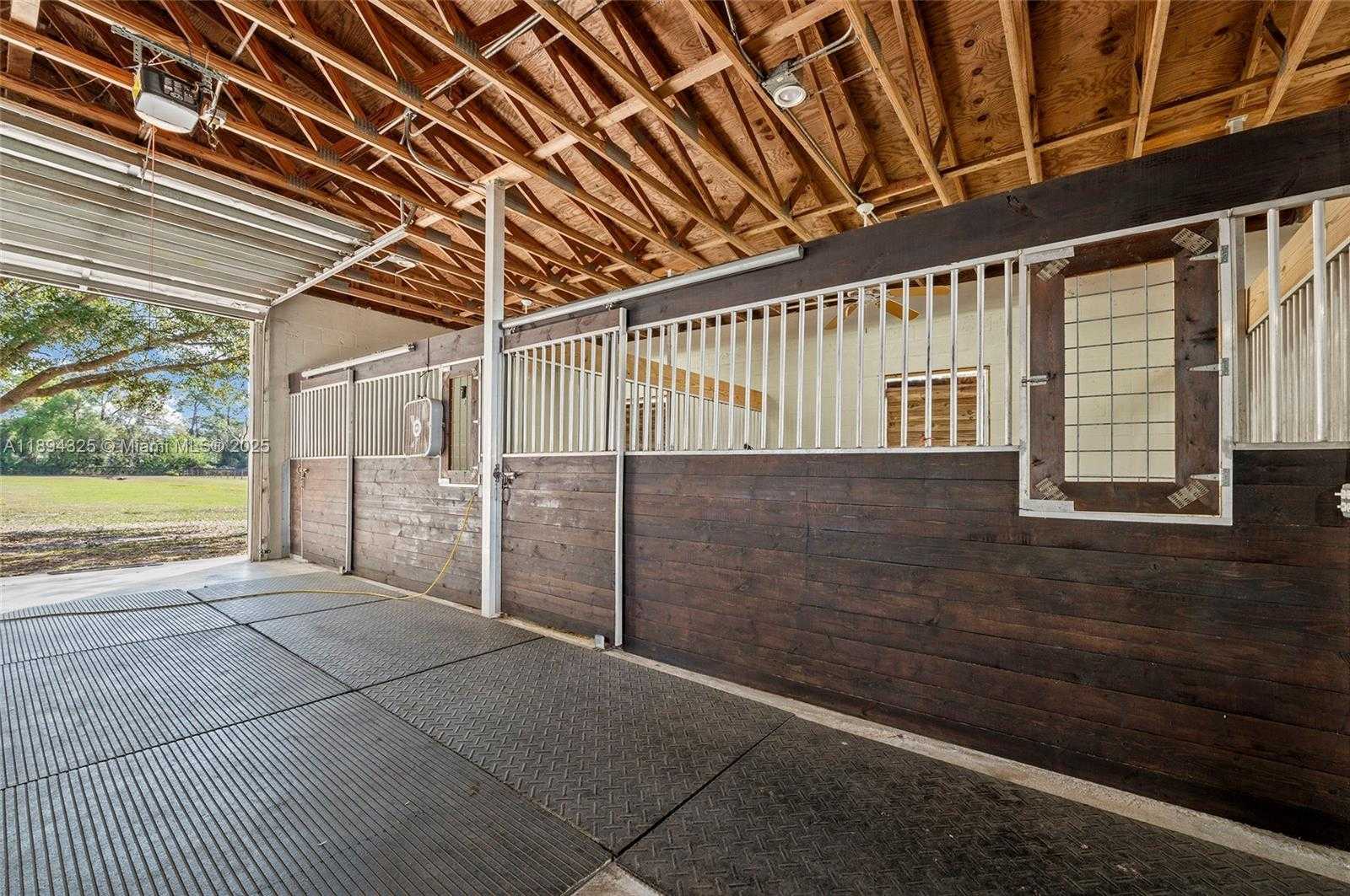 Small Image of 3641 LOBLOLLY BAY RD, Other City - In The State Of Florida Number 27