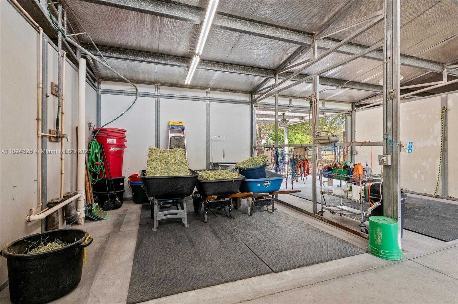 Small Image of 3641 LOBLOLLY BAY RD, Other City - In The State Of Florida Number 32