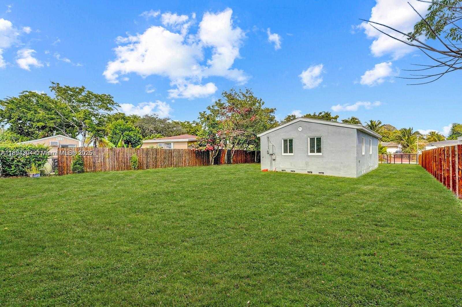 Small Image of 360 NORTH WEST 132ND ST, North Miami Number 25