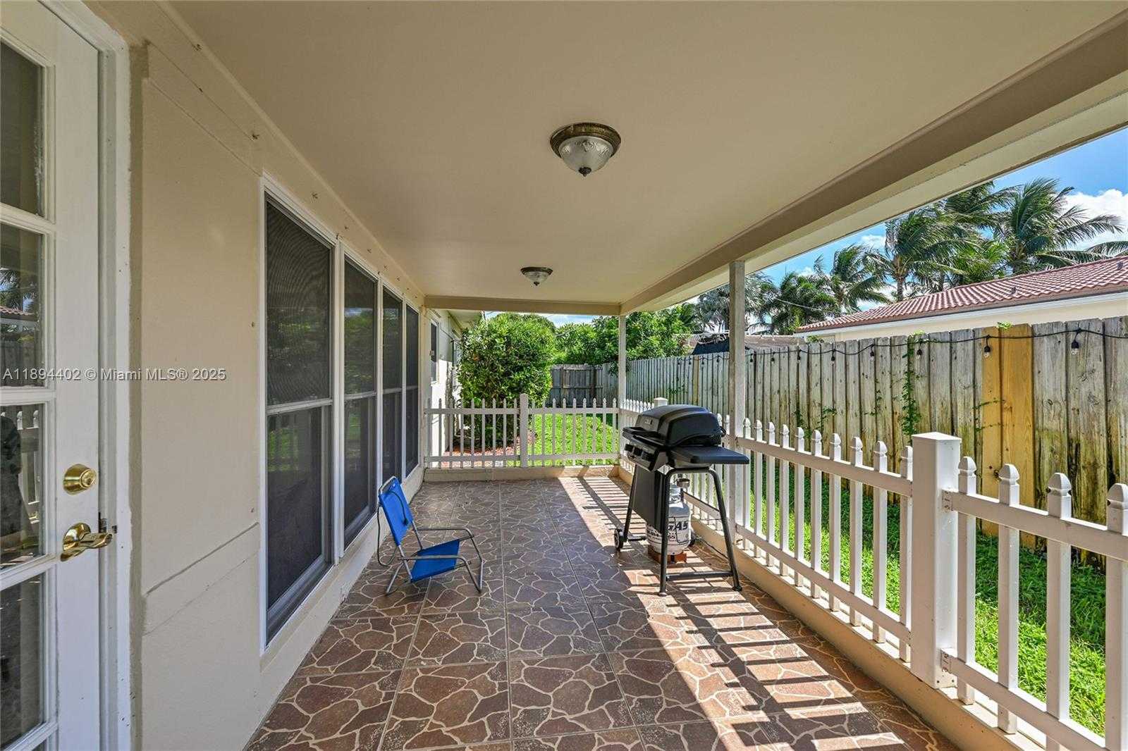 Small Image of 2750 SOUTH EAST 3RD ST, Pompano Beach Number 18