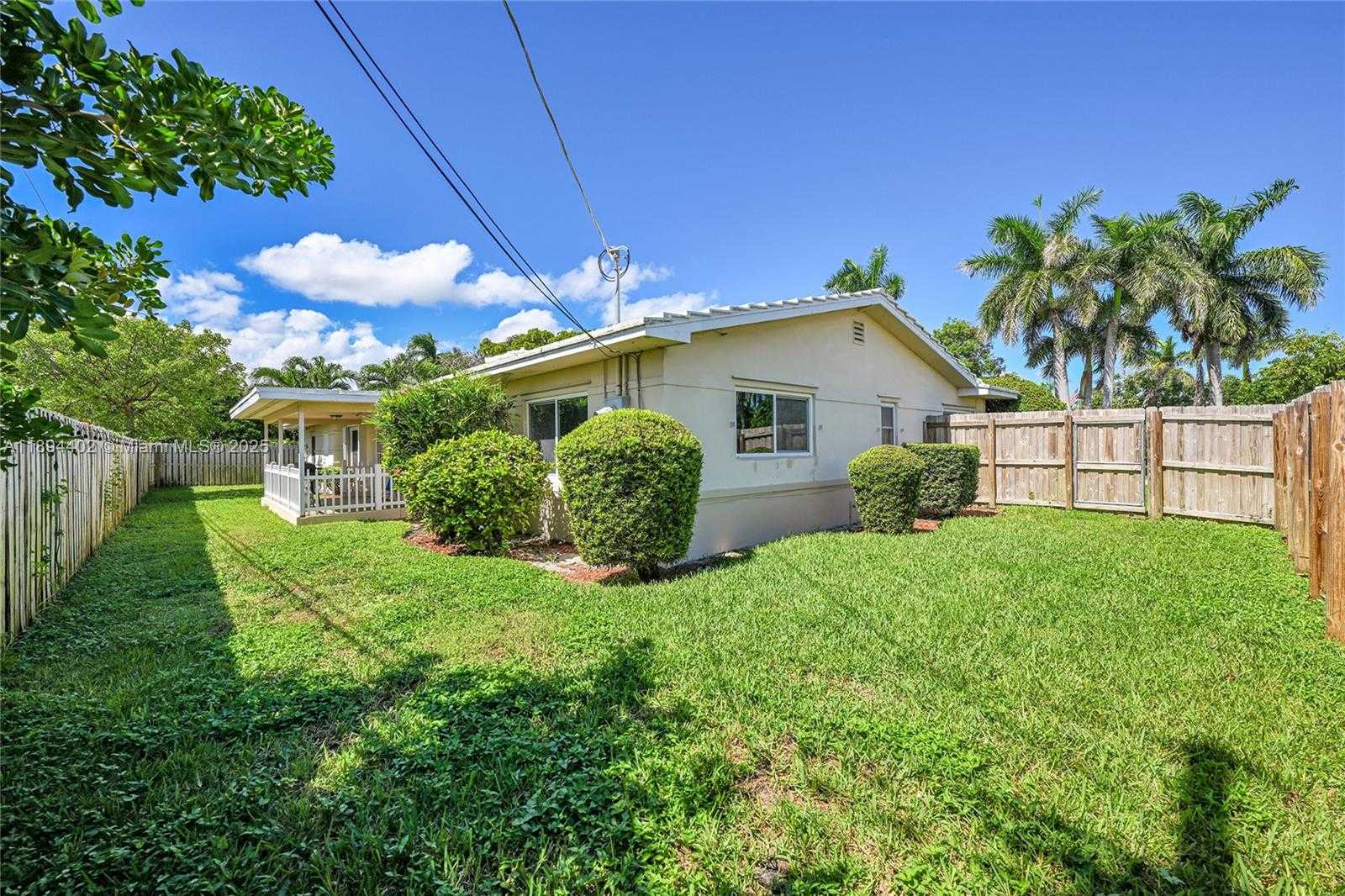 Small Image of 2750 SOUTH EAST 3RD ST, Pompano Beach Number 20
