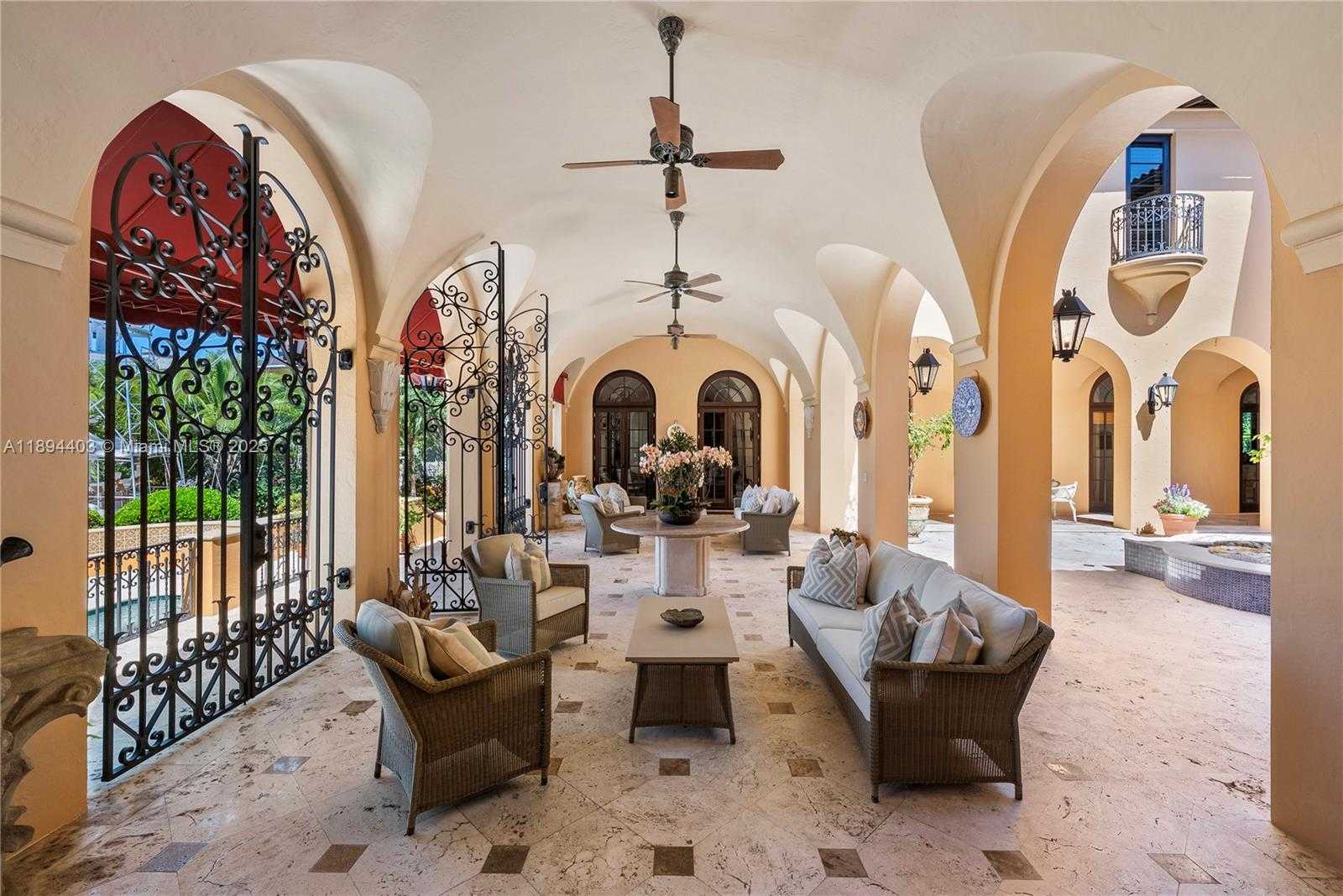 Small Image of 50 CASUARINA CONCOURSE, Coral Gables Number 15