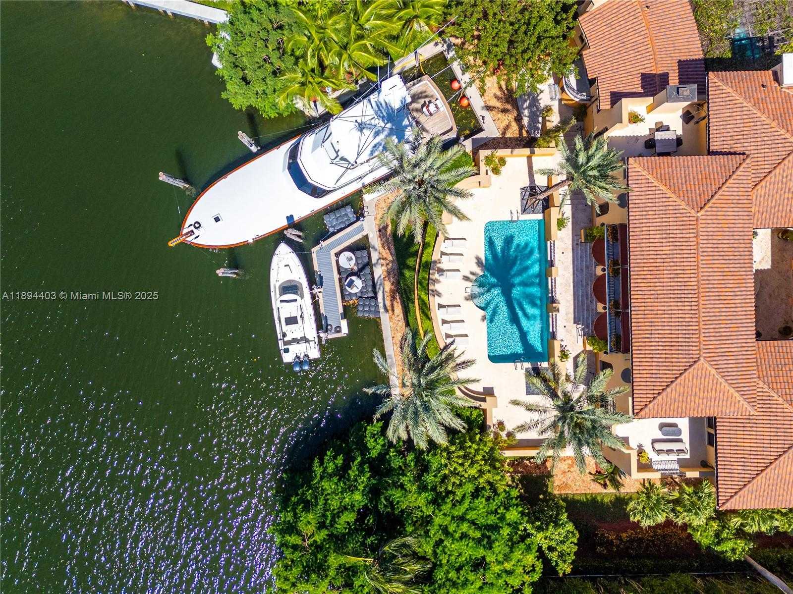 Small Image of 50 CASUARINA CONCOURSE, Coral Gables Number 49