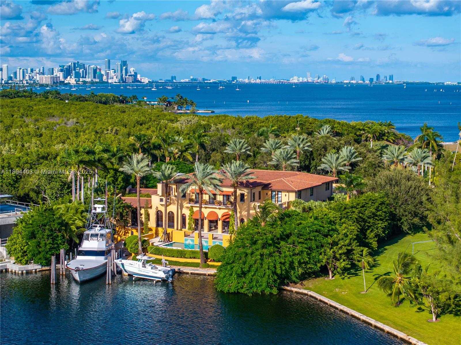 Small Image of 50 CASUARINA CONCOURSE, Coral Gables Number 55