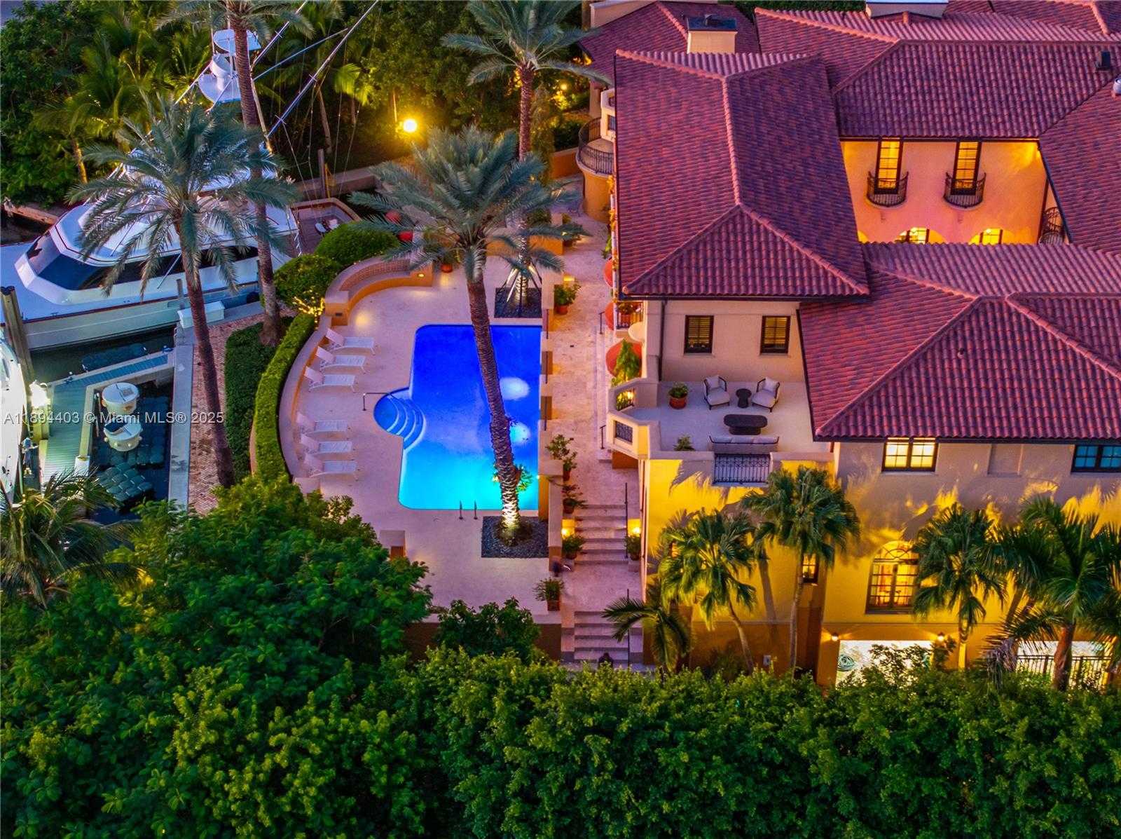 Small Image of 50 CASUARINA CONCOURSE, Coral Gables Number 59