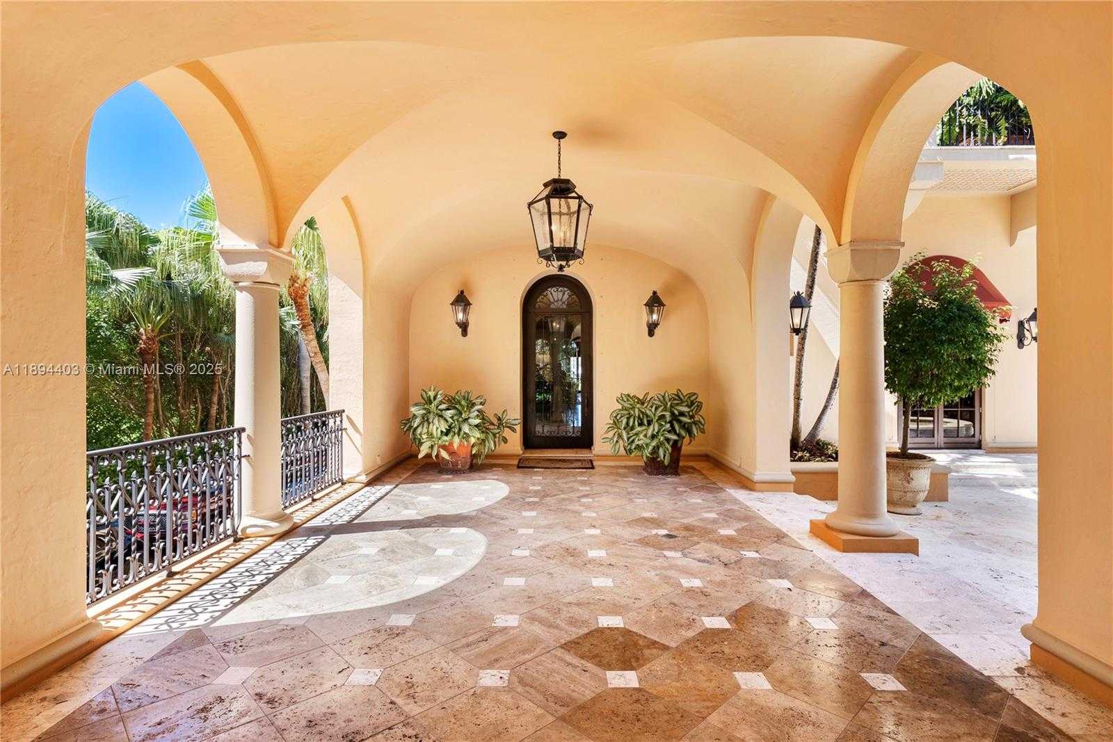 Small Image of 50 CASUARINA CONCOURSE, Coral Gables Number 7