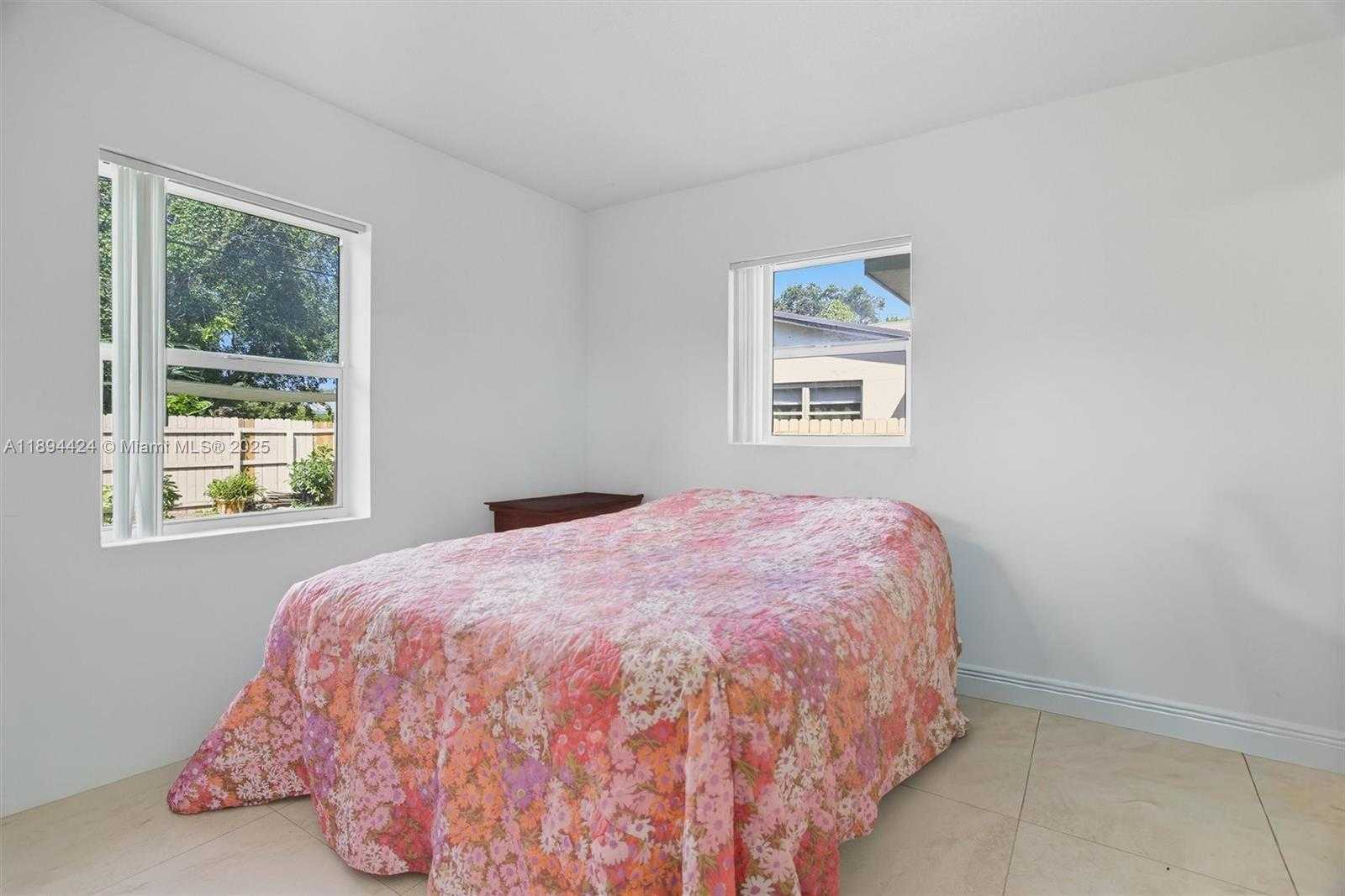 Small Image of 510 NORTH 56TH AVE, Hollywood Number 10