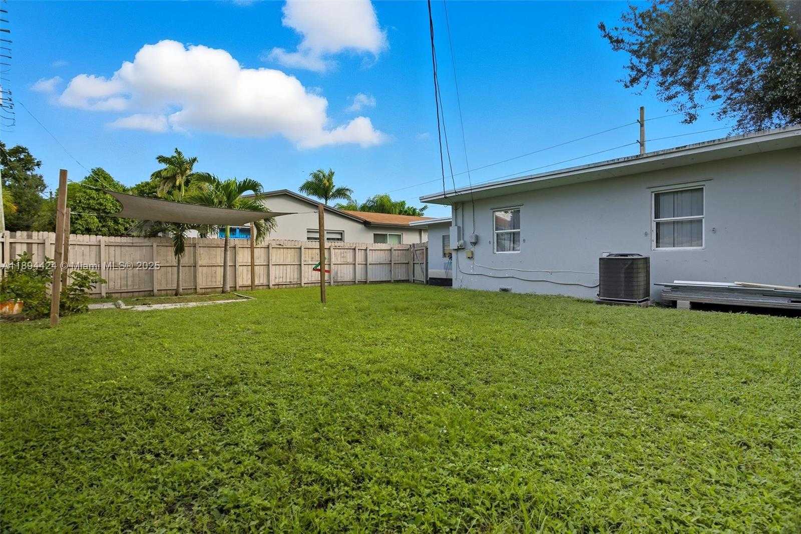 Small Image of 510 NORTH 56TH AVE, Hollywood Number 17