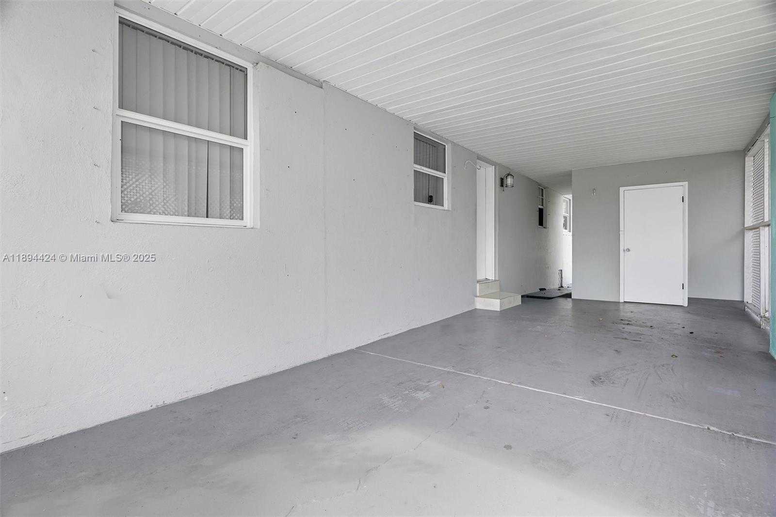Small Image of 510 NORTH 56TH AVE, Hollywood Number 24