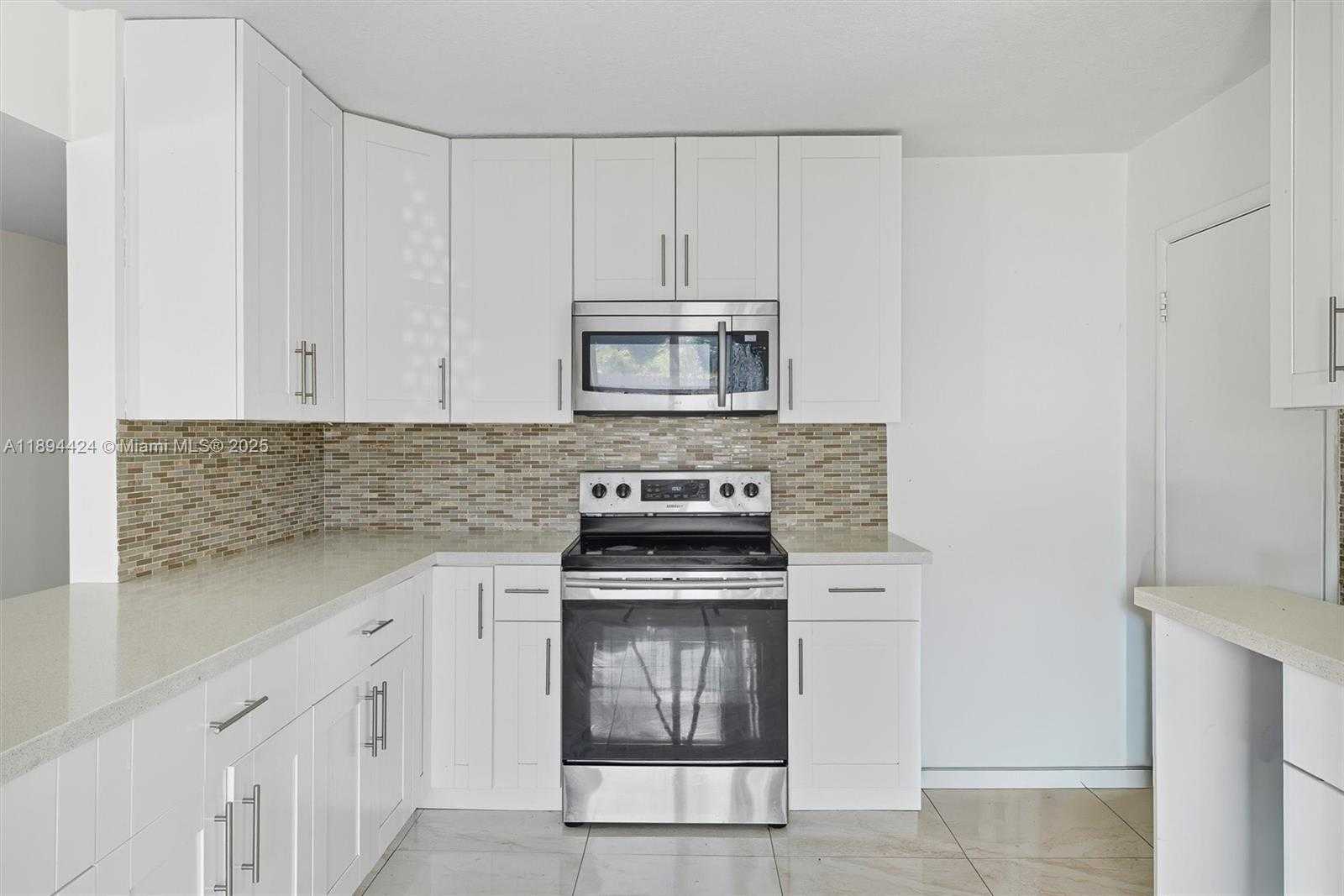 Small Image of 510 NORTH 56TH AVE, Hollywood Number 4