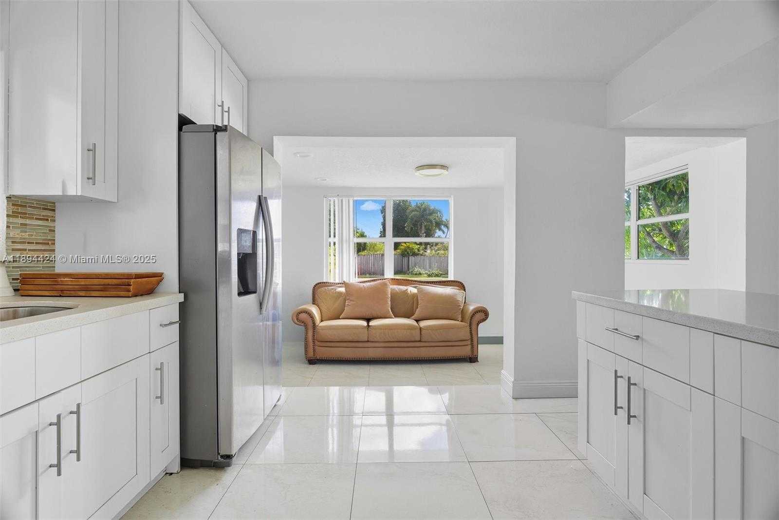Small Image of 510 NORTH 56TH AVE, Hollywood Number 7
