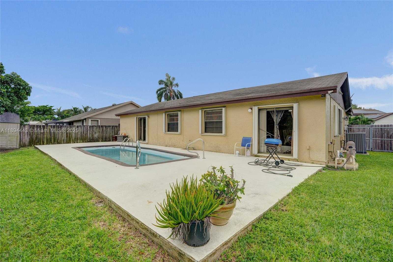 Small Image of 29861 SOUTH WEST 165TH AVE, Homestead Number 12