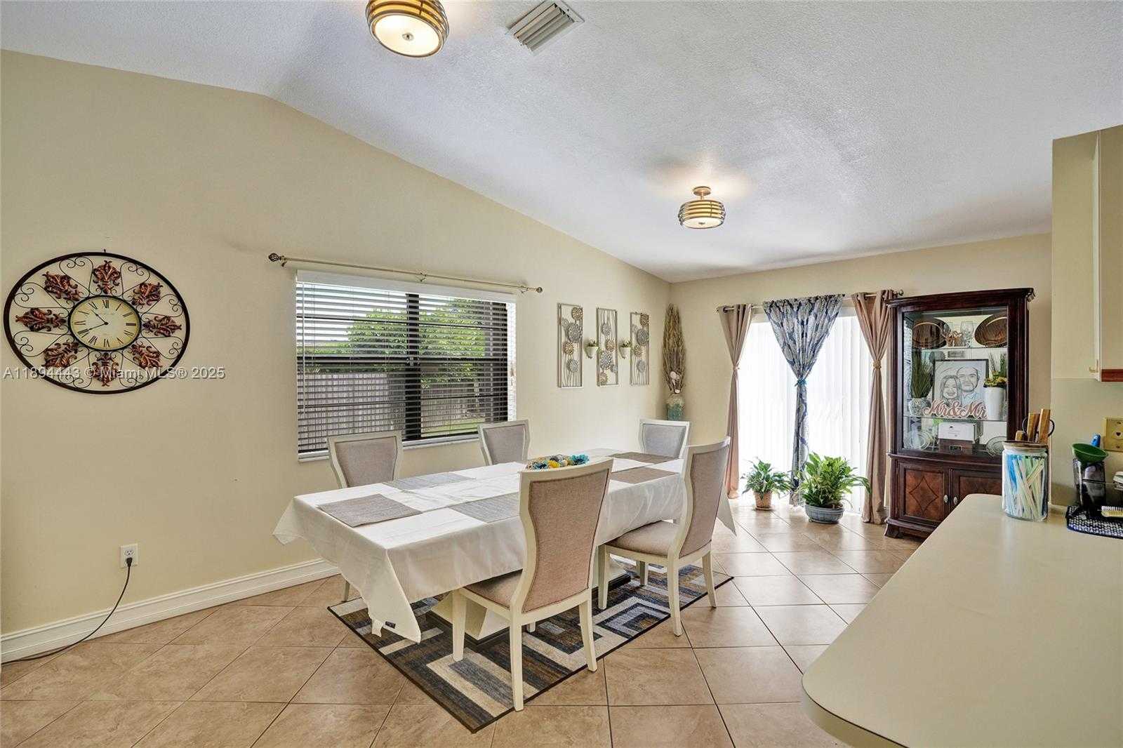 Small Image of 29861 SOUTH WEST 165TH AVE, Homestead Number 14