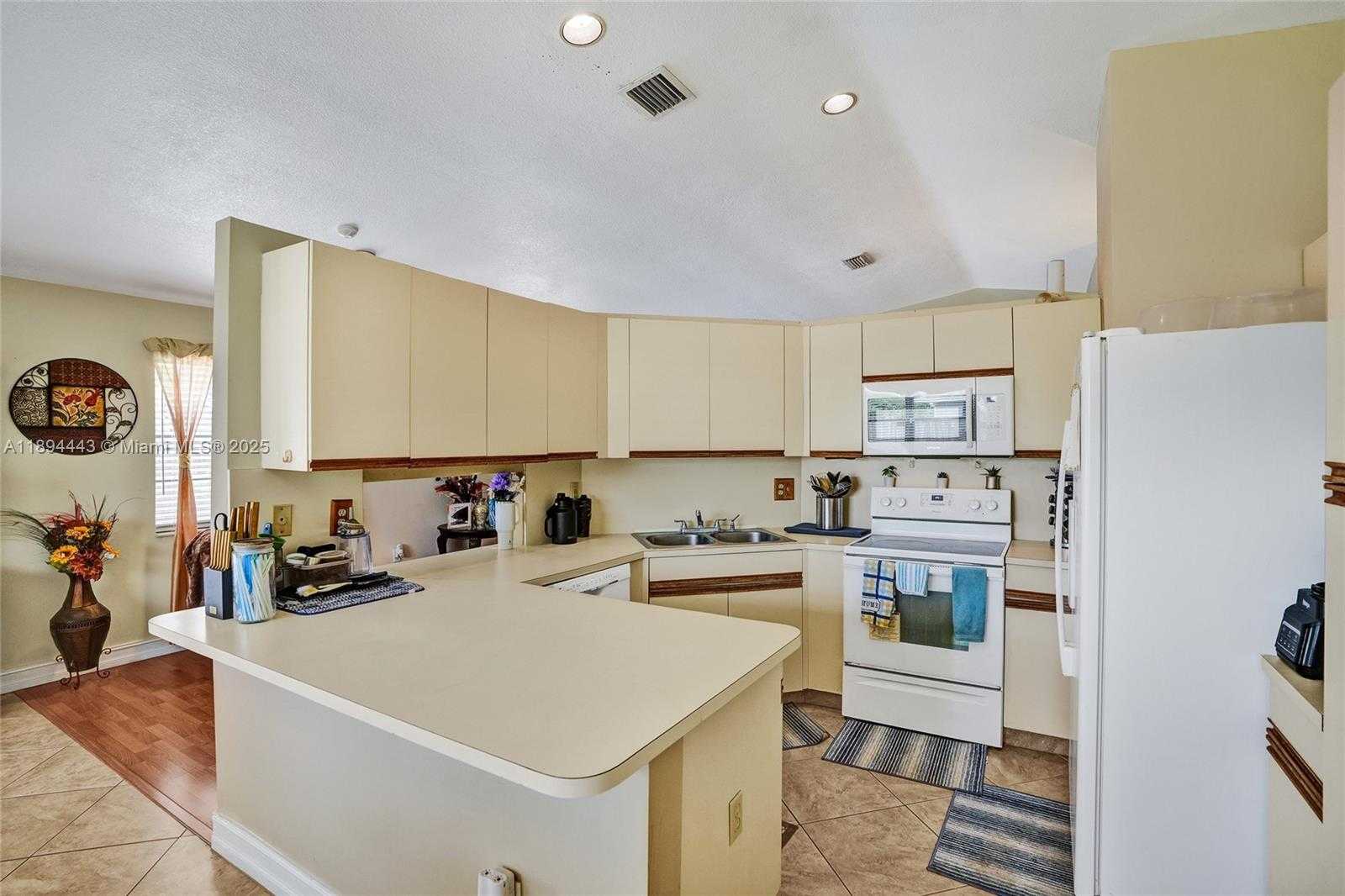 Small Image of 29861 SOUTH WEST 165TH AVE, Homestead Number 17