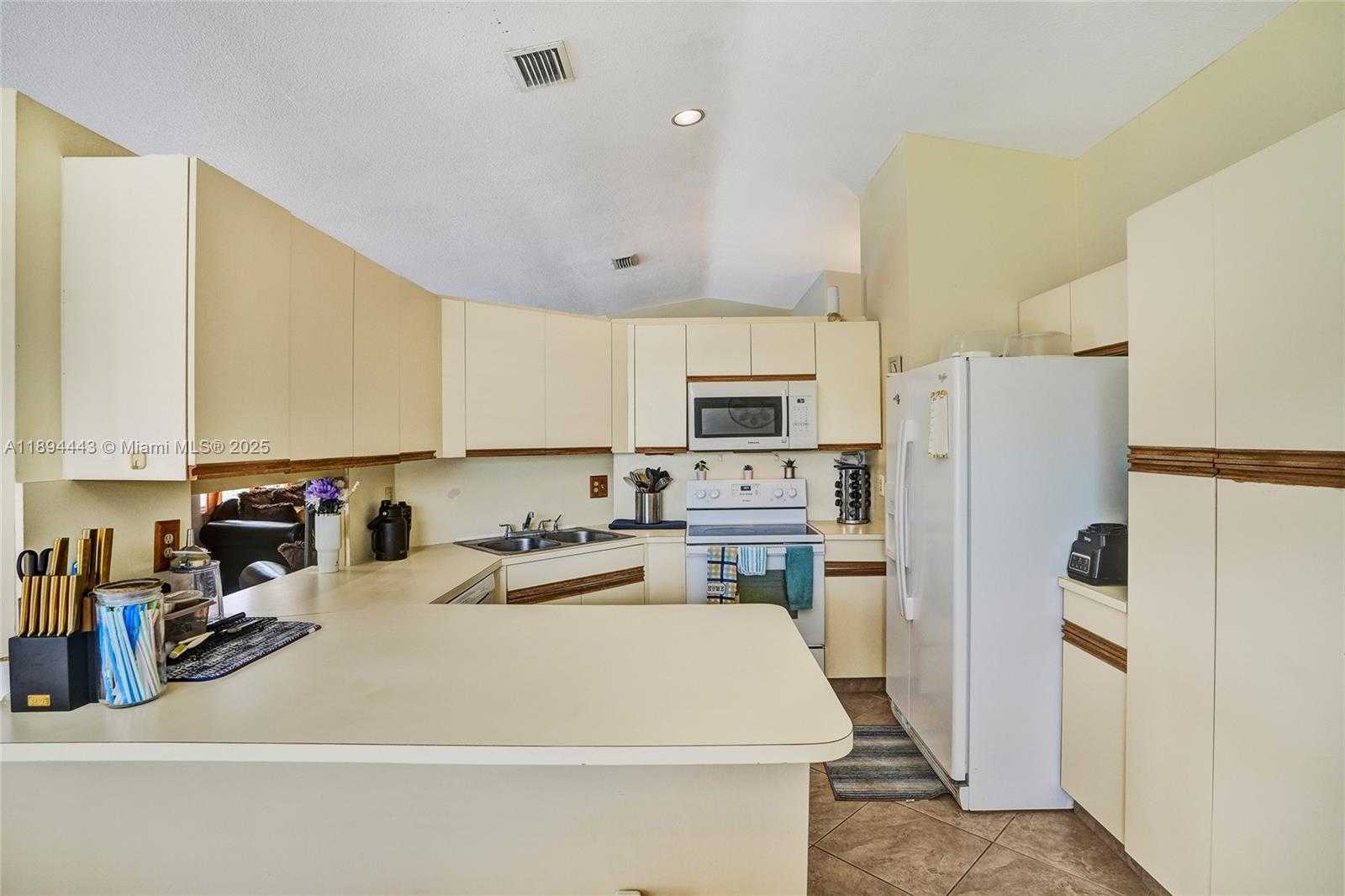 Small Image of 29861 SOUTH WEST 165TH AVE, Homestead Number 18
