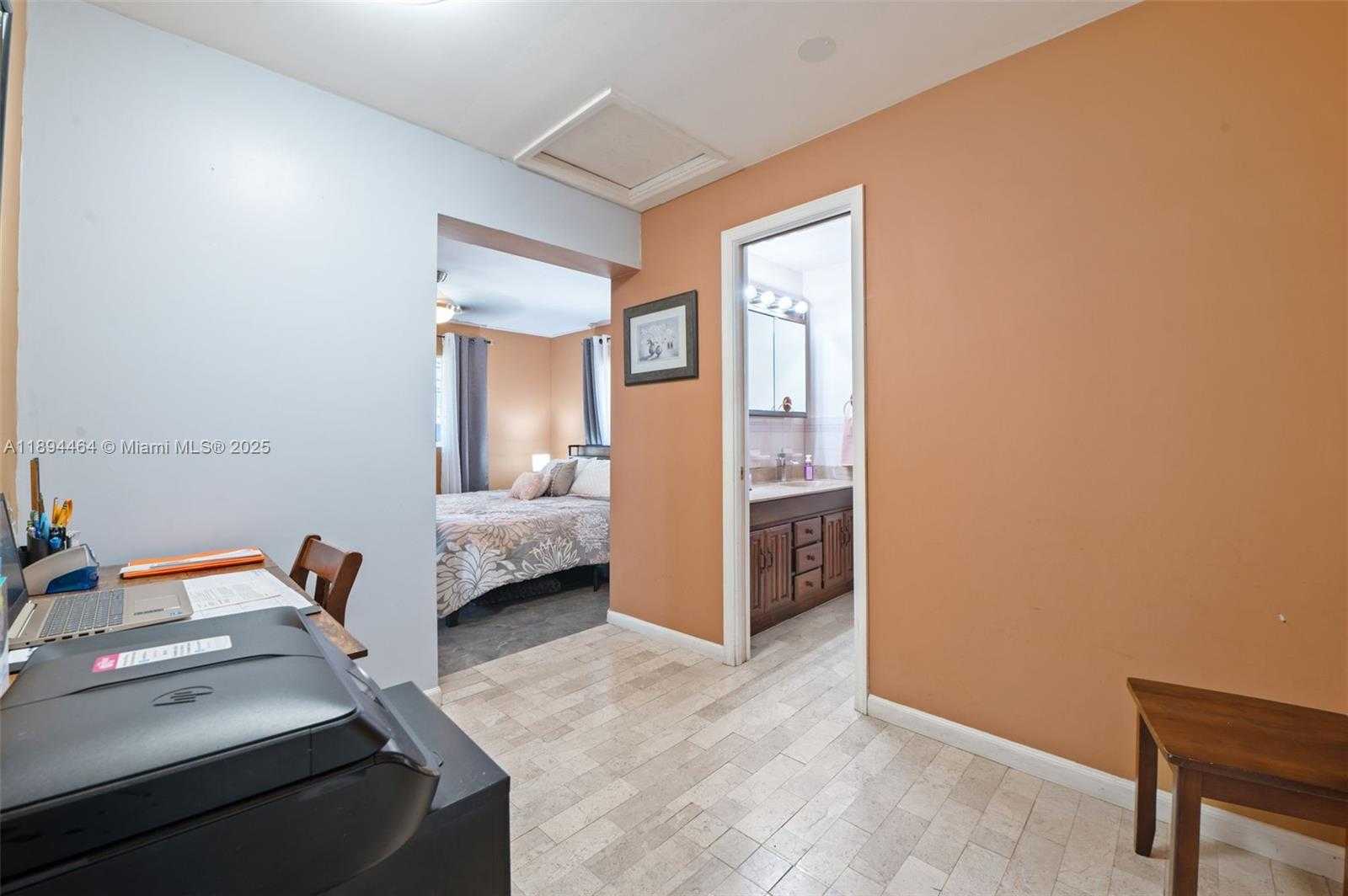 Small Image of 5614 HOPE ST, Hollywood Number 17