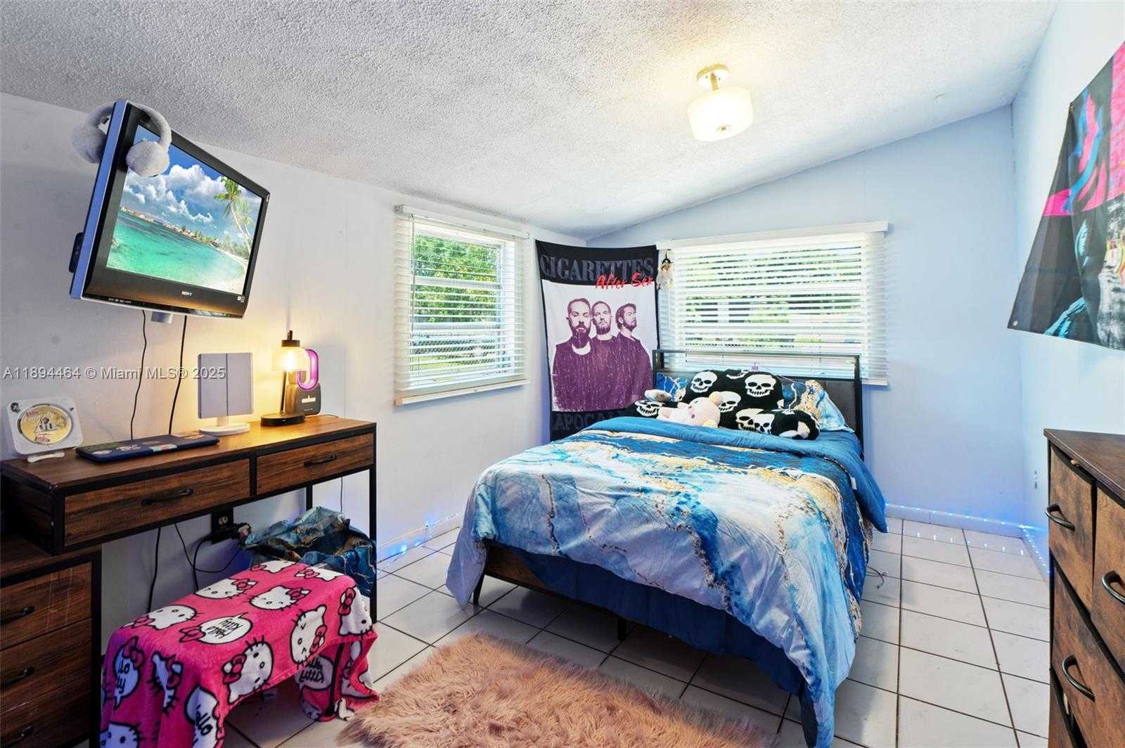 Small Image of 5614 HOPE ST, Hollywood Number 20