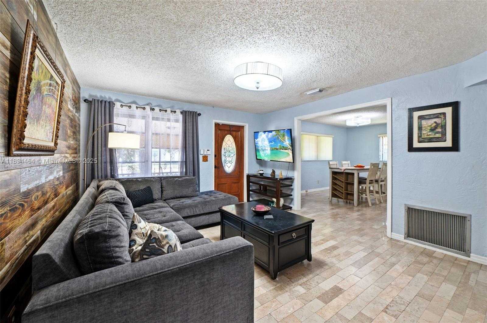 Small Image of 5614 HOPE ST, Hollywood Number 6