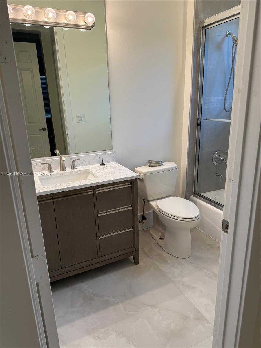 Small Image of 2273 PHOENIX AVE, Davie Number 14