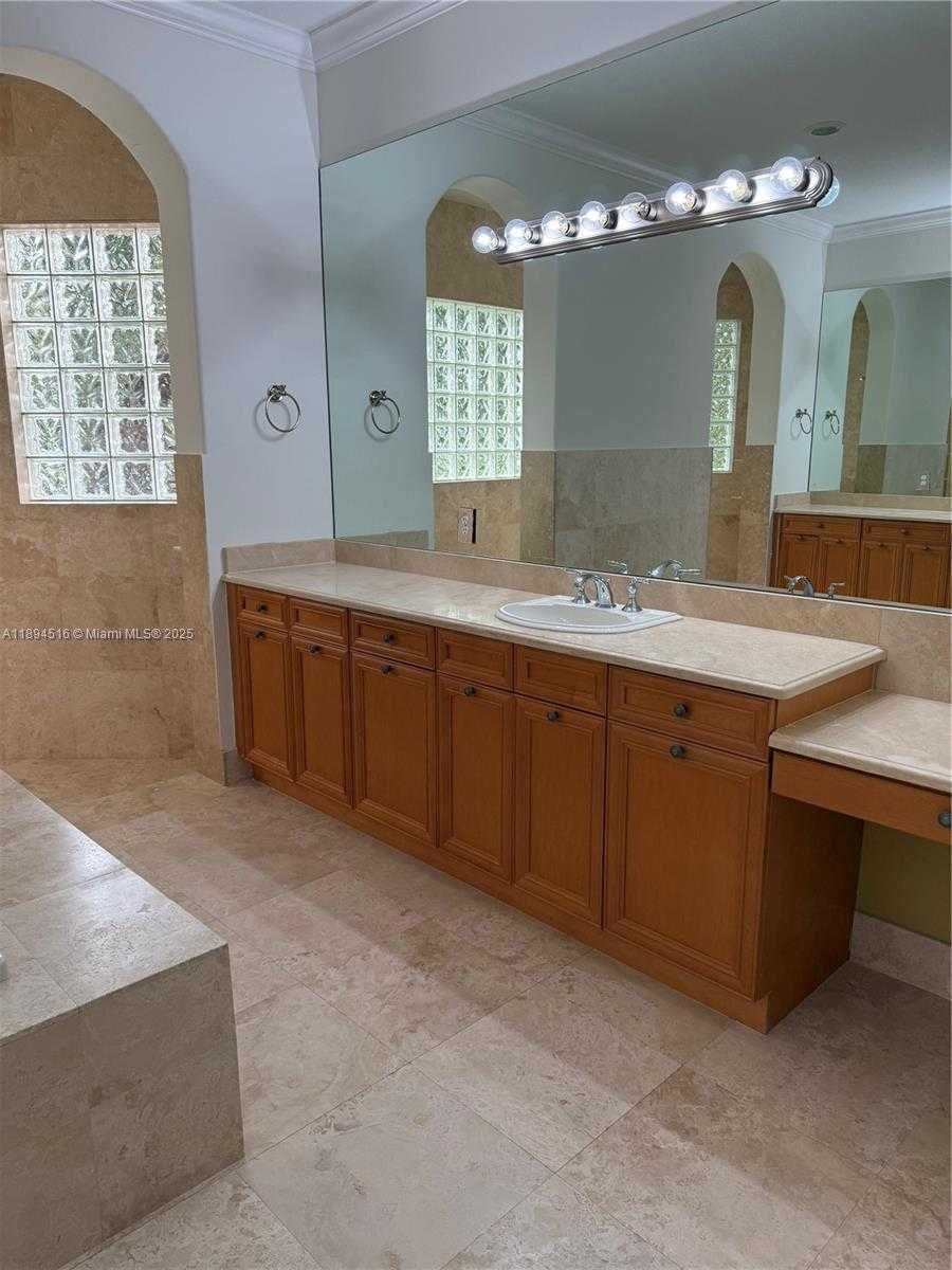 Small Image of 2273 PHOENIX AVE, Davie Number 19