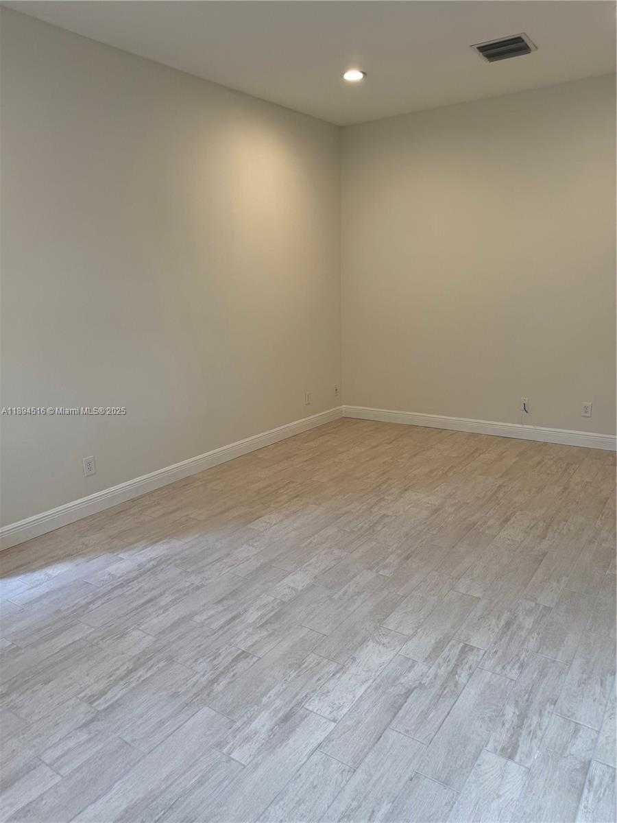 Small Image of 2273 PHOENIX AVE, Davie Number 22