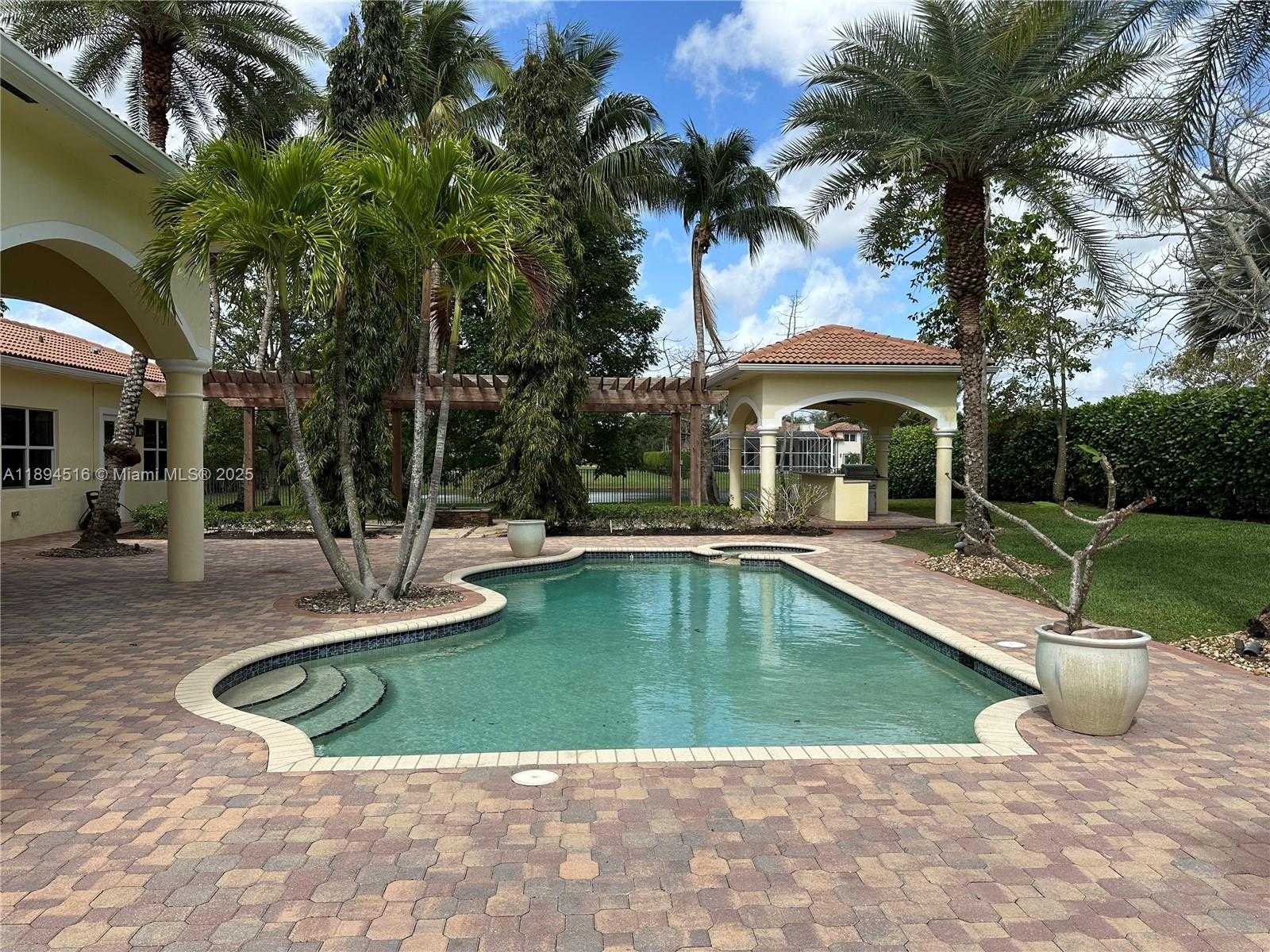 Small Image of 2273 PHOENIX AVE, Davie Number 3