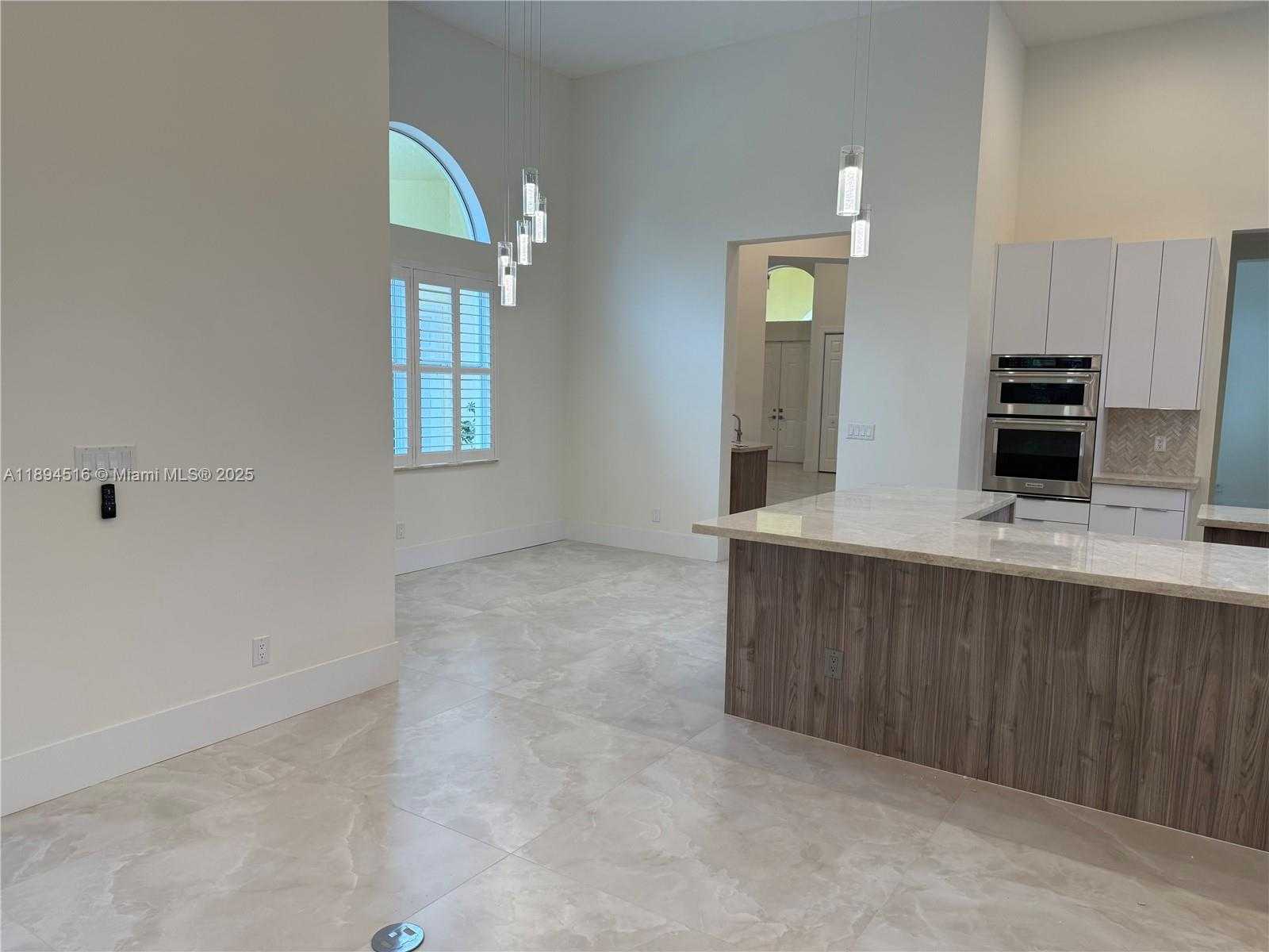 Small Image of 2273 PHOENIX AVE, Davie Number 6