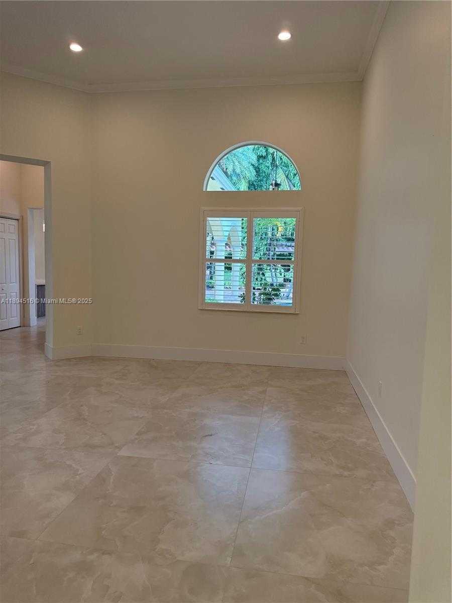Small Image of 2273 PHOENIX AVE, Davie Number 8