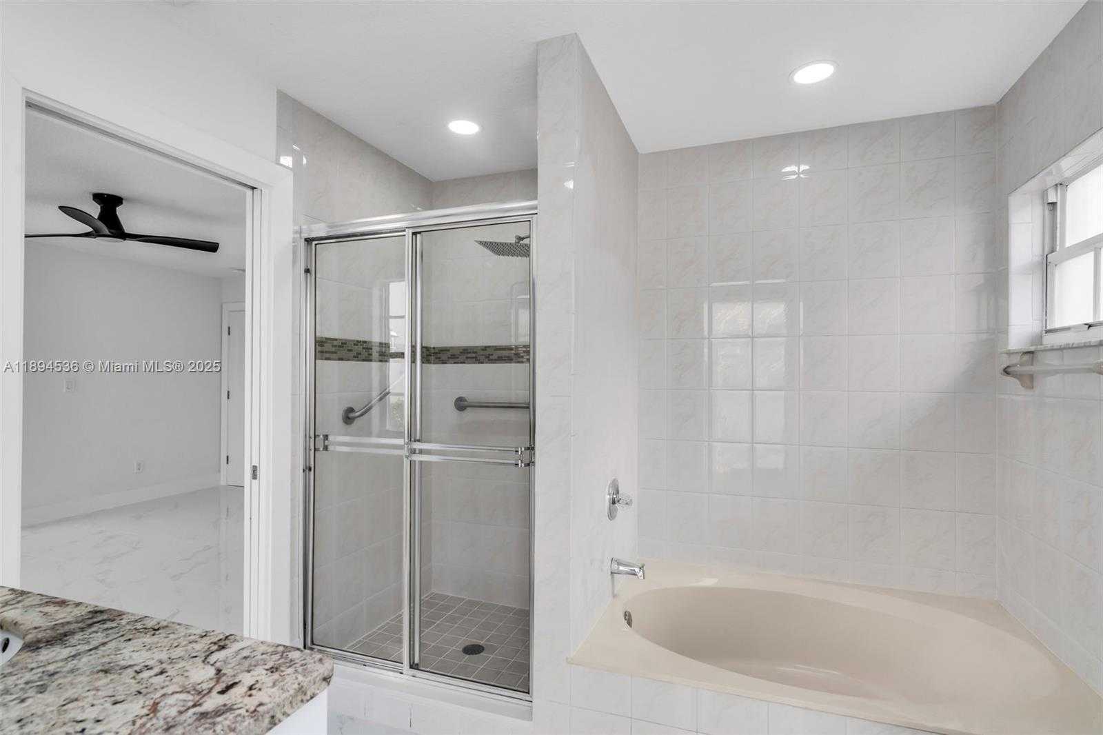 Small Image of 14820 NORTH WEST 87TH CT, Miami Lakes Number 23