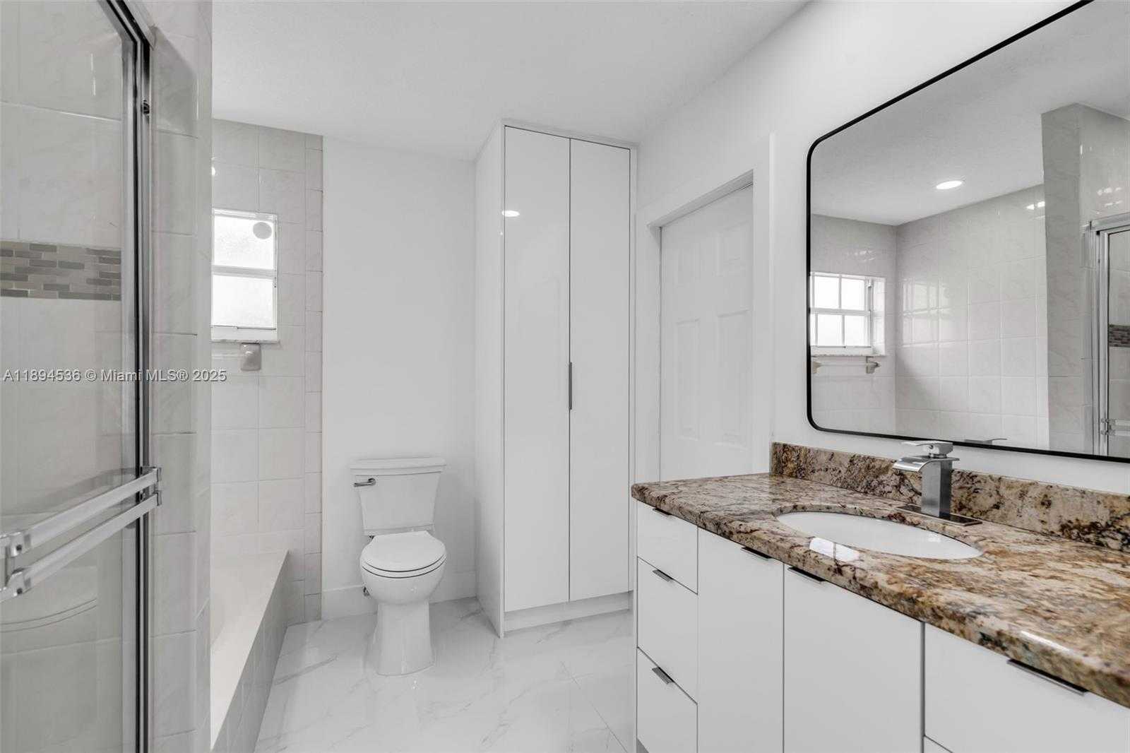 Small Image of 14820 NORTH WEST 87TH CT, Miami Lakes Number 24