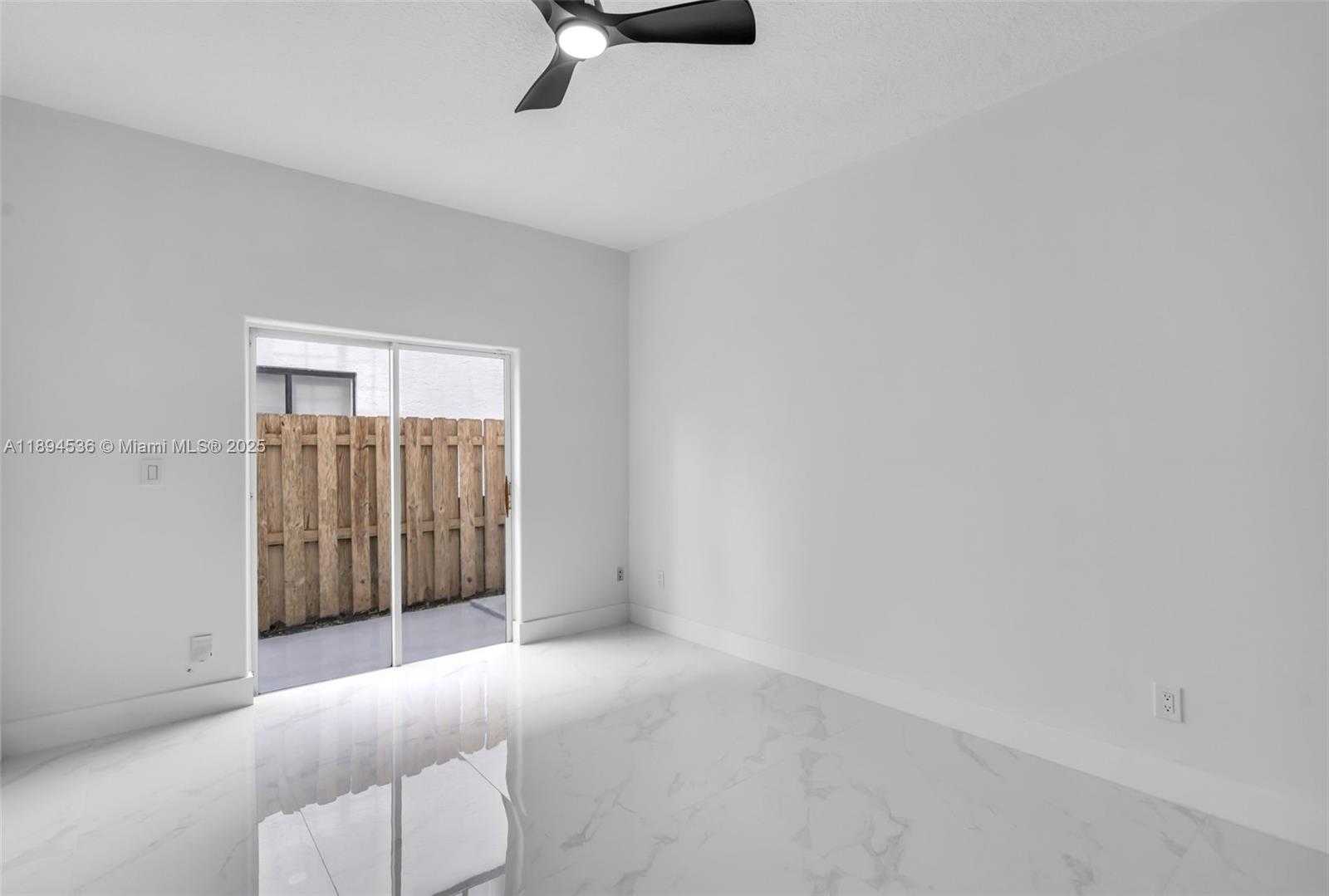 Small Image of 14820 NORTH WEST 87TH CT, Miami Lakes Number 26