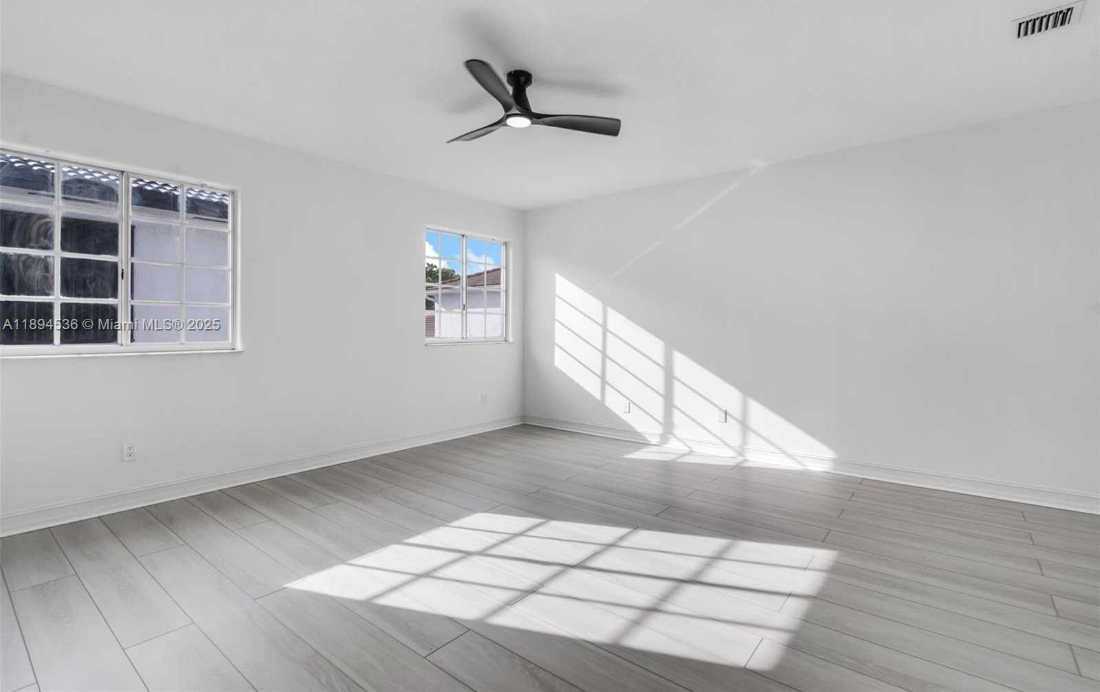 Small Image of 14820 NORTH WEST 87TH CT, Miami Lakes Number 35