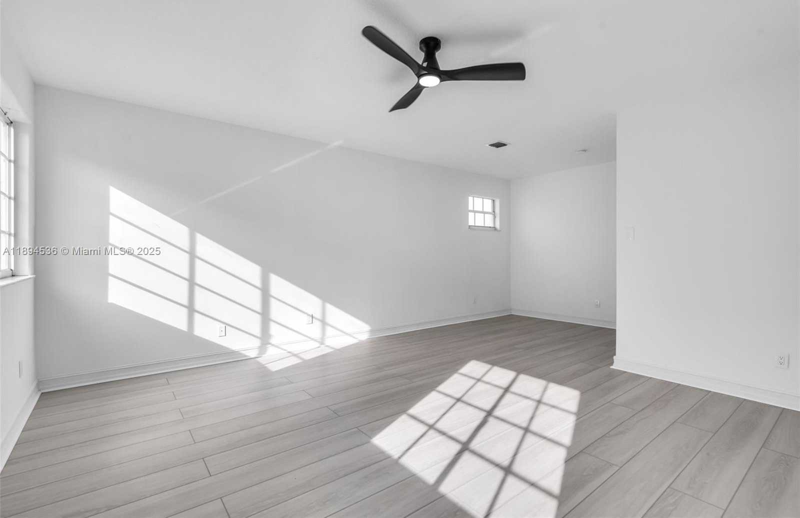 Small Image of 14820 NORTH WEST 87TH CT, Miami Lakes Number 36