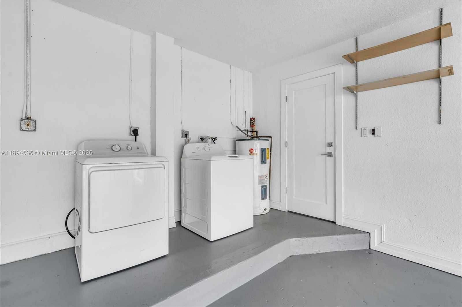 Small Image of 14820 NORTH WEST 87TH CT, Miami Lakes Number 43