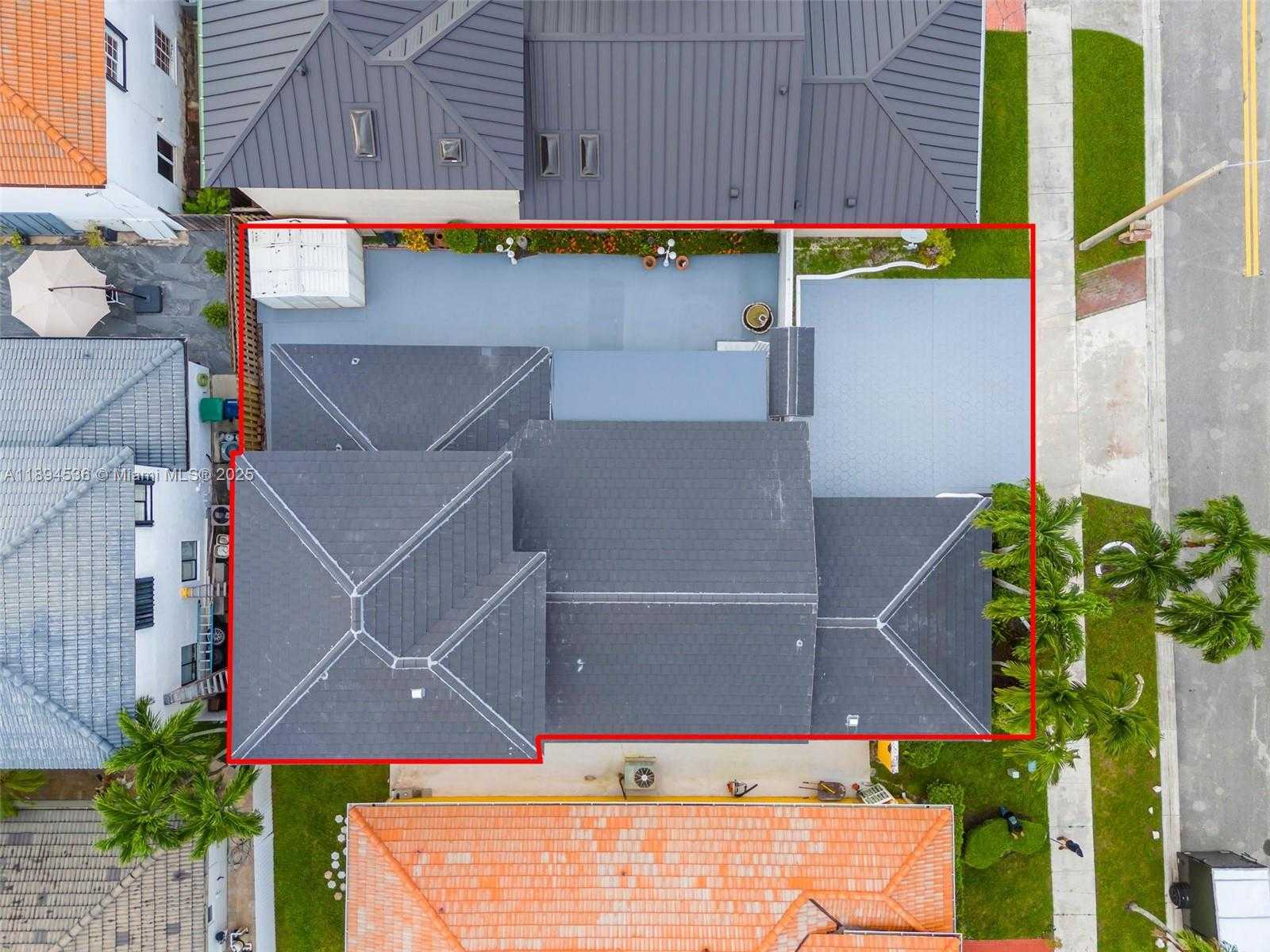 Small Image of 14820 NORTH WEST 87TH CT, Miami Lakes Number 45