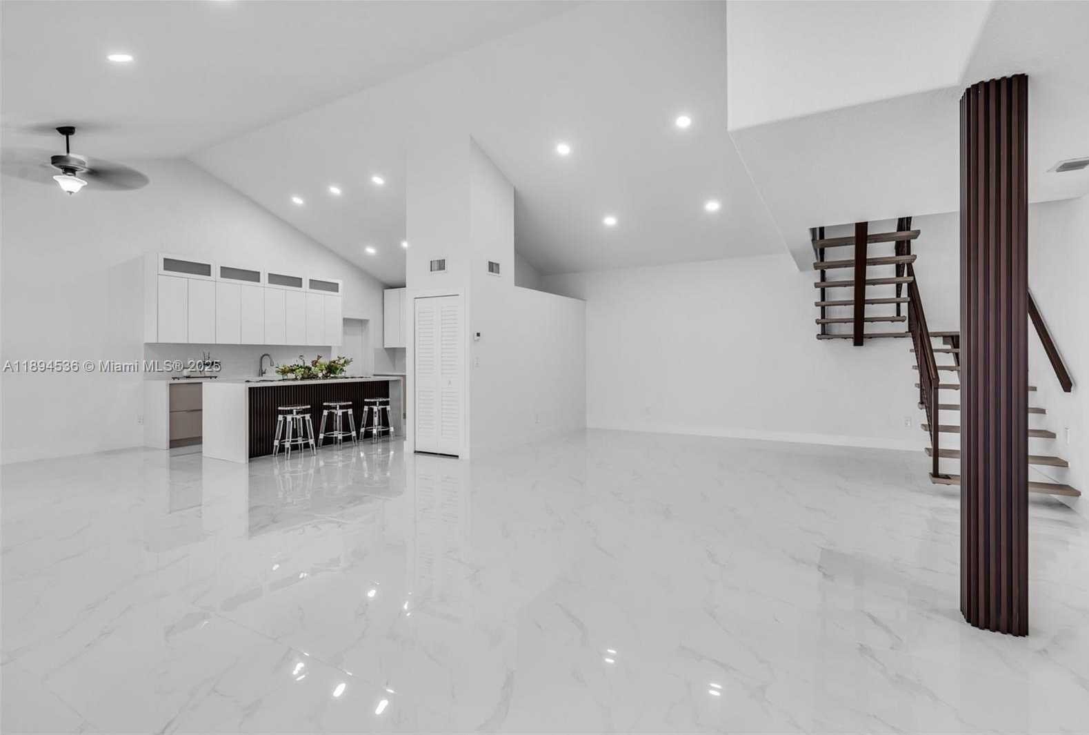 Small Image of 14820 NORTH WEST 87TH CT, Miami Lakes Number 9