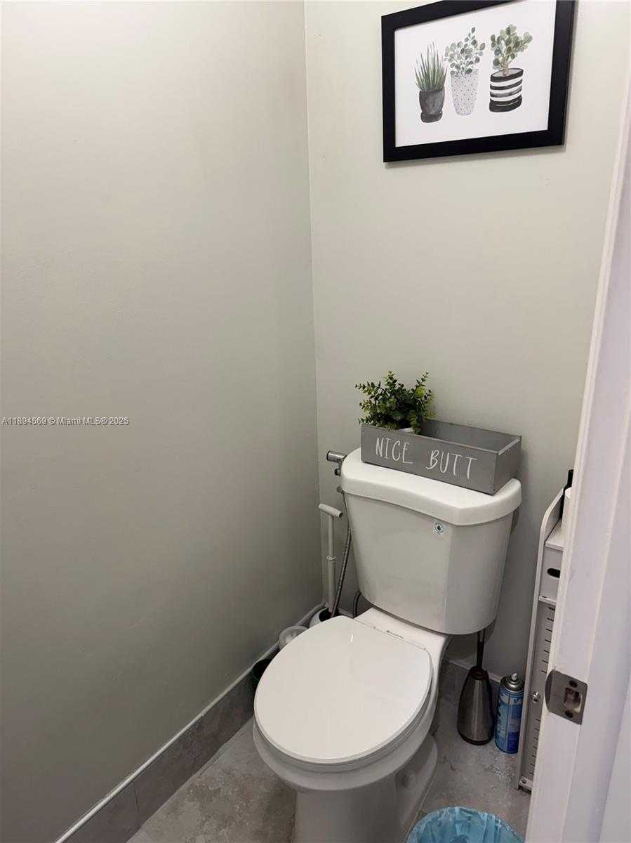 Small Image of 4760 SOUTH WEST 153RD TER, Miramar Number 54