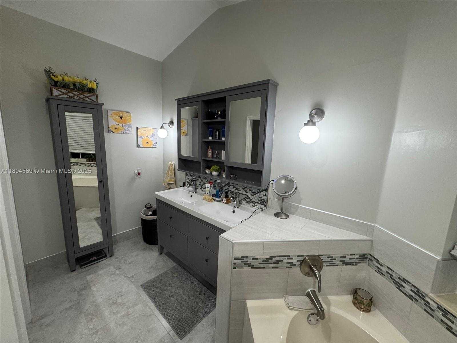 Small Image of 4760 SOUTH WEST 153RD TER, Miramar Number 56