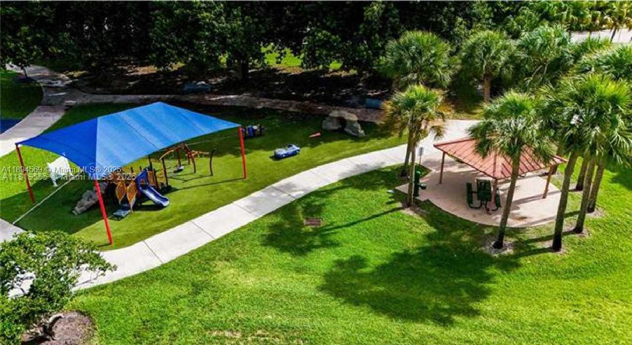 Small Image of 4760 SOUTH WEST 153RD TER, Miramar Number 77