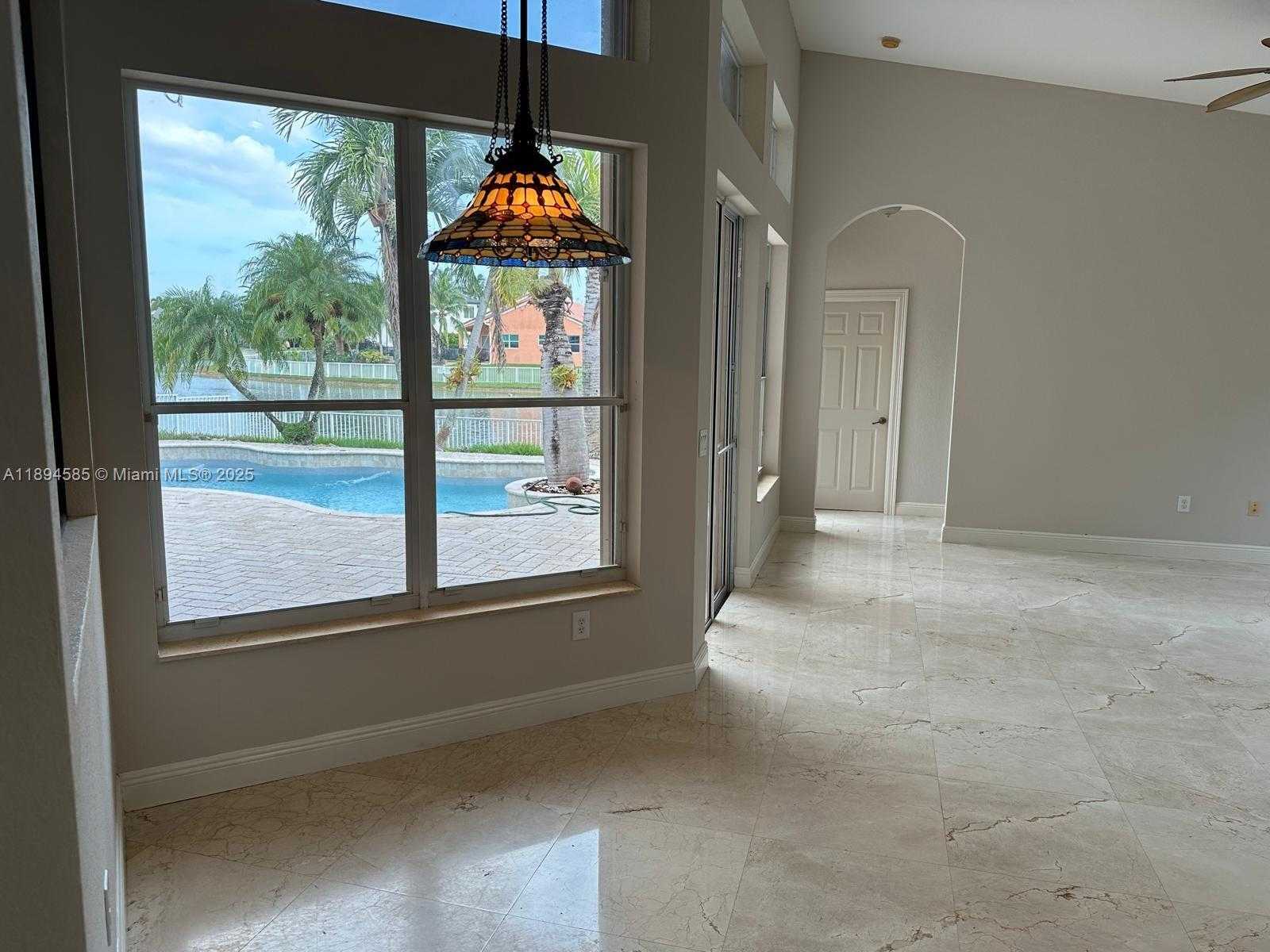 Small Image of 18580 SOUTH WEST 44TH ST, Miramar Number 11