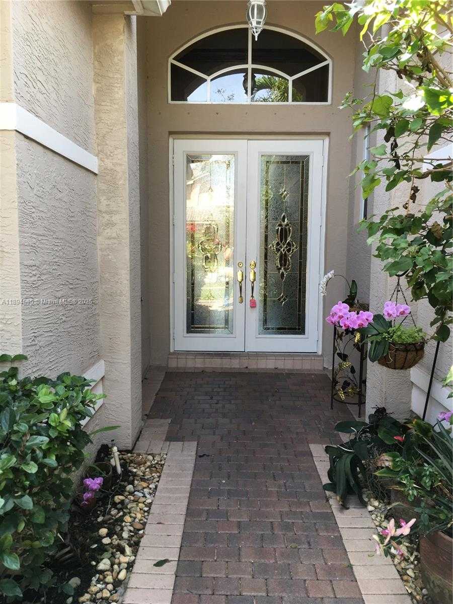 Small Image of 18580 SOUTH WEST 44TH ST, Miramar Number 16